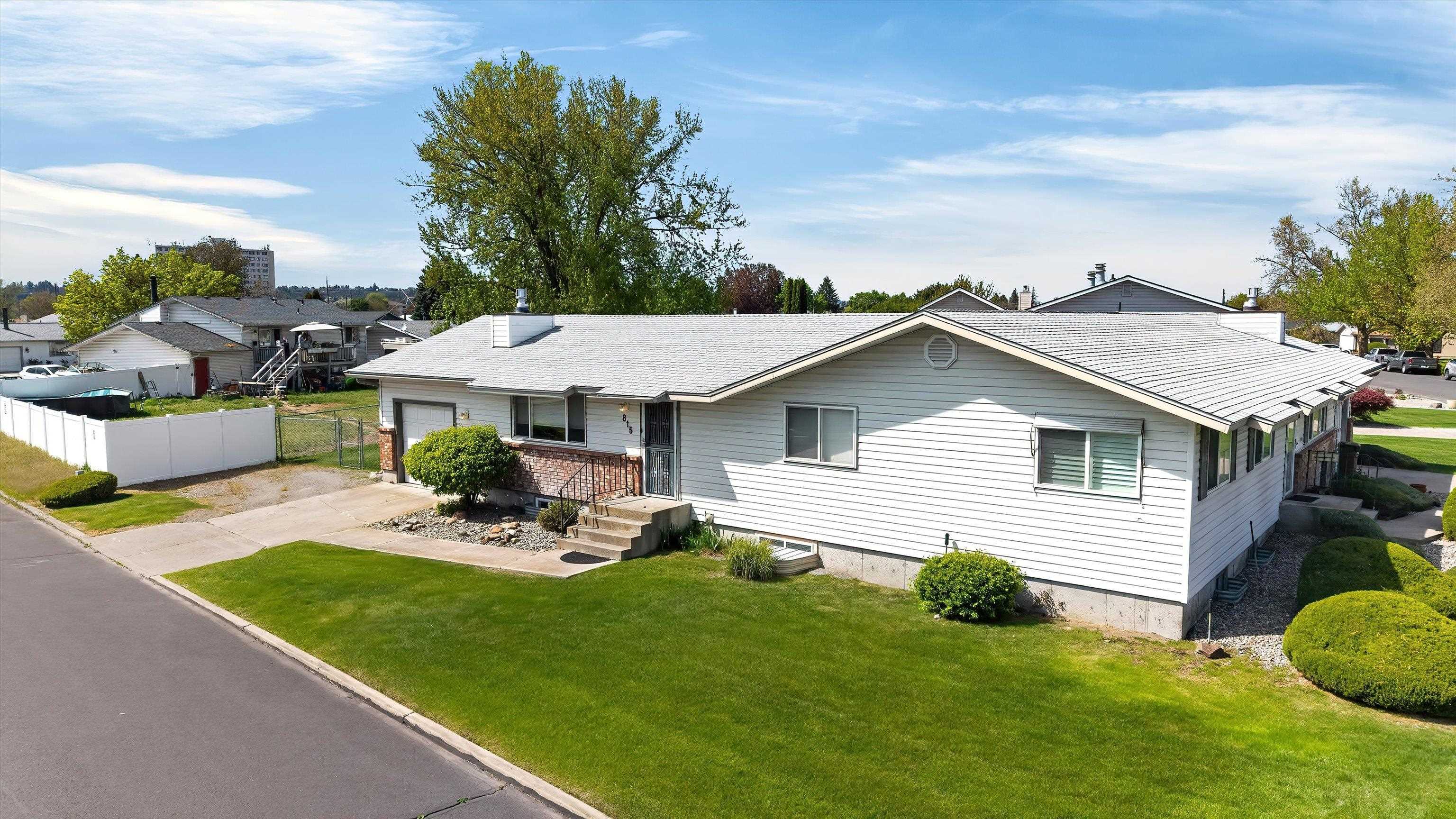 815 E Beacon Ave - Photo 41