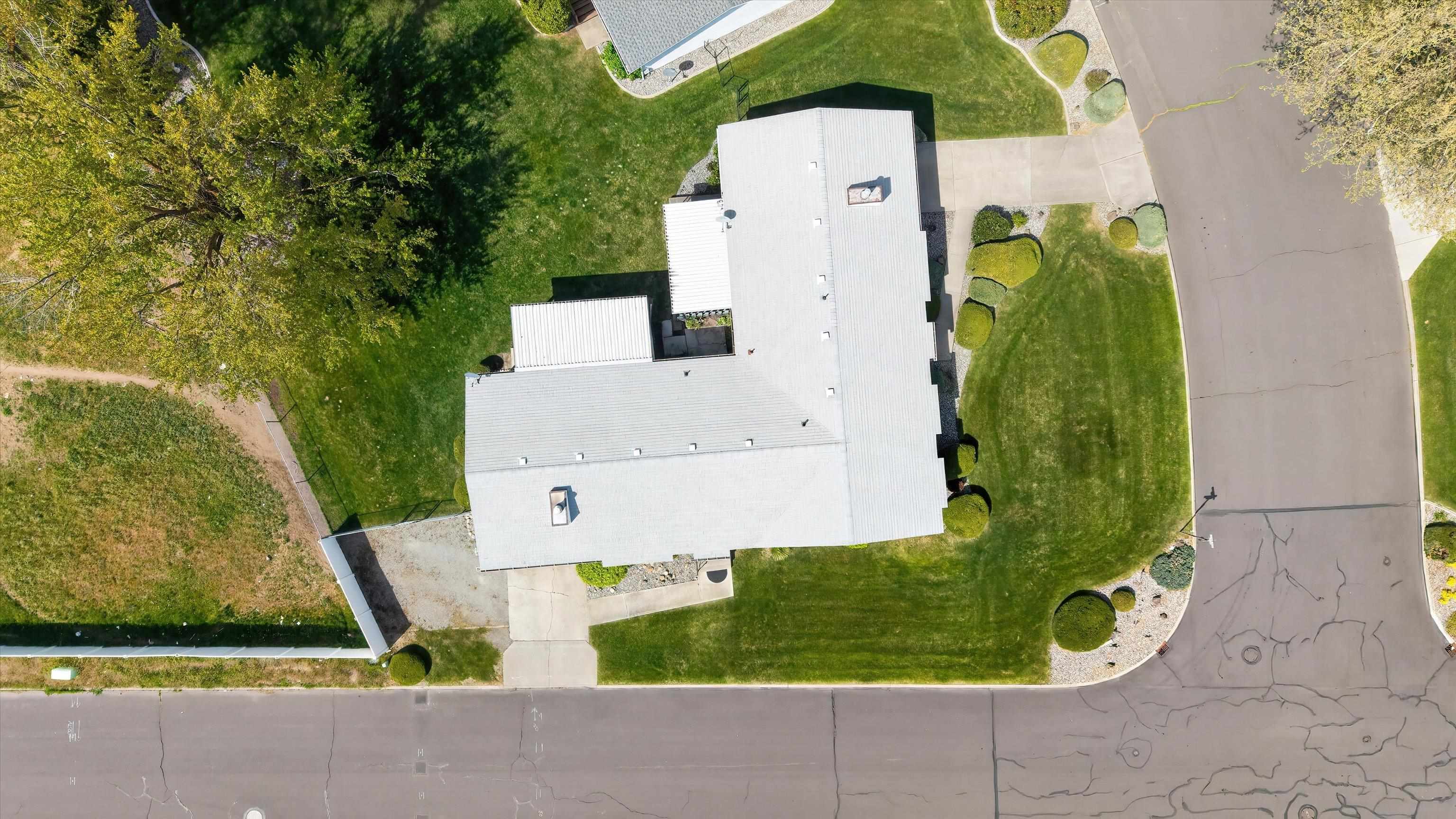 815 E Beacon Ave - Photo 43