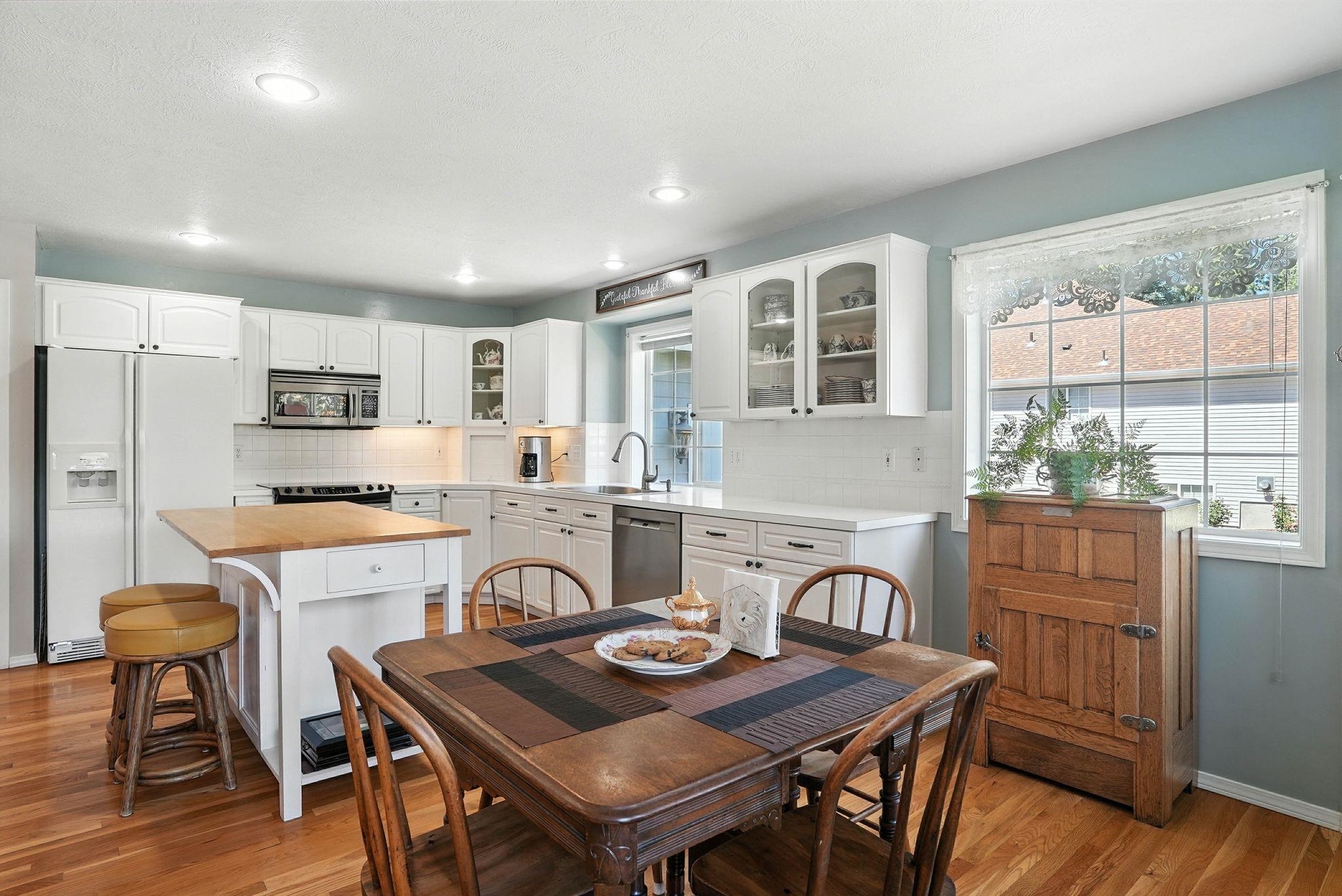 6908 N East Bluff Ct - Photo 12