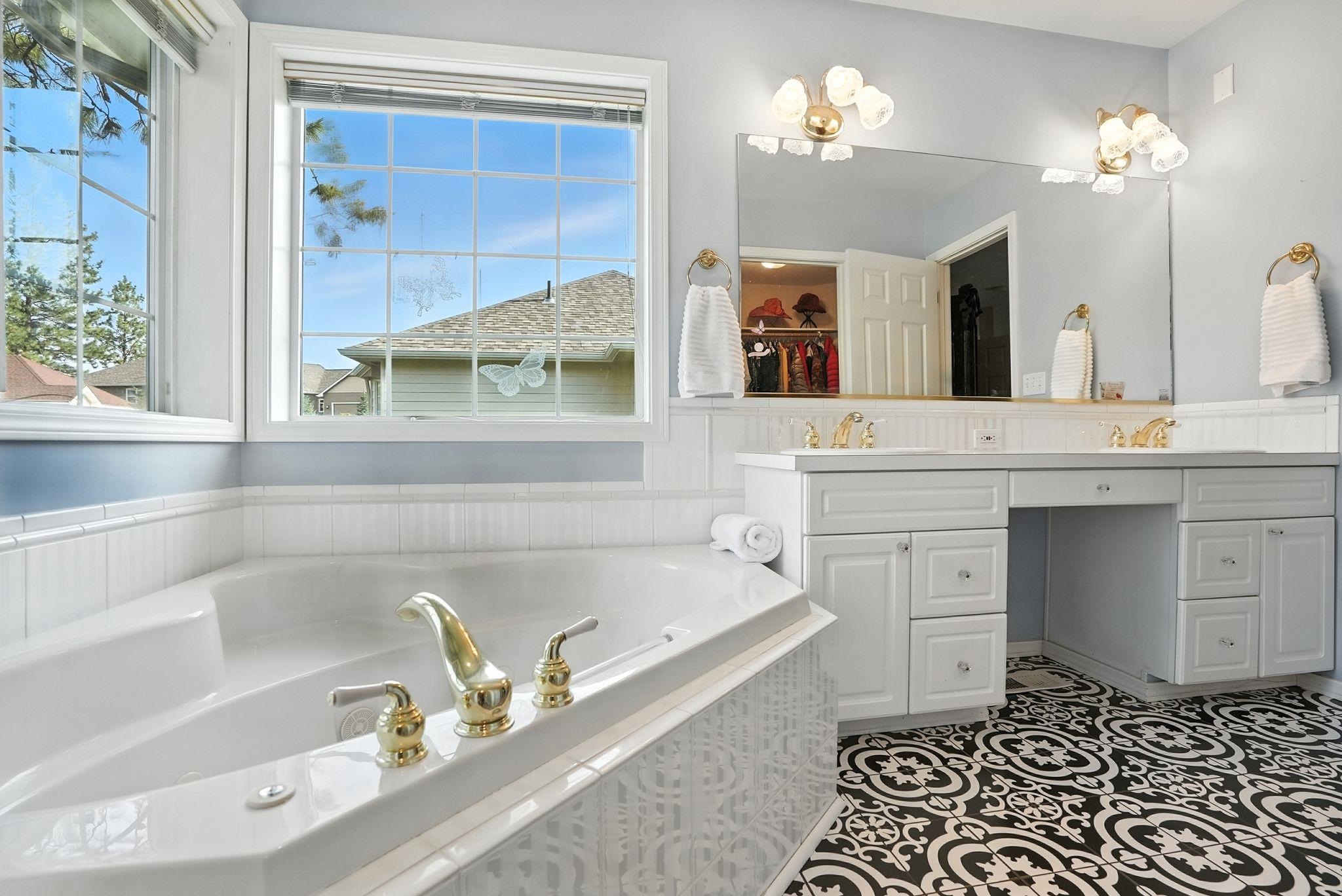 6908 N East Bluff Ct - Photo 24