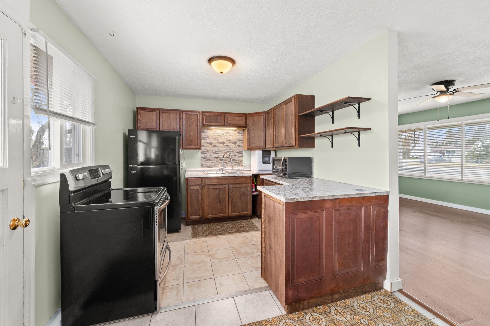 1418 N Bowman Rd - Photo 6