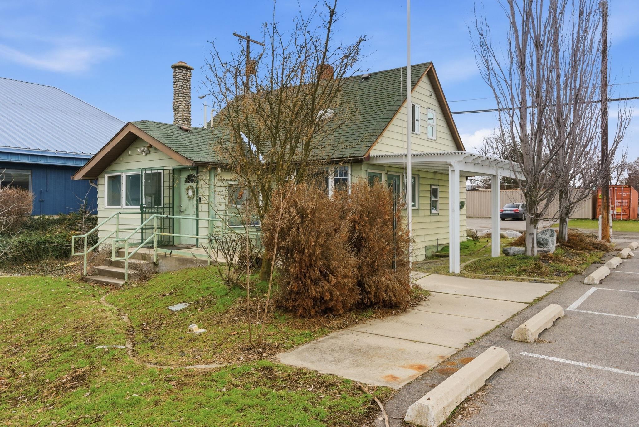 11928 E Sprague Ave - Photo 3
