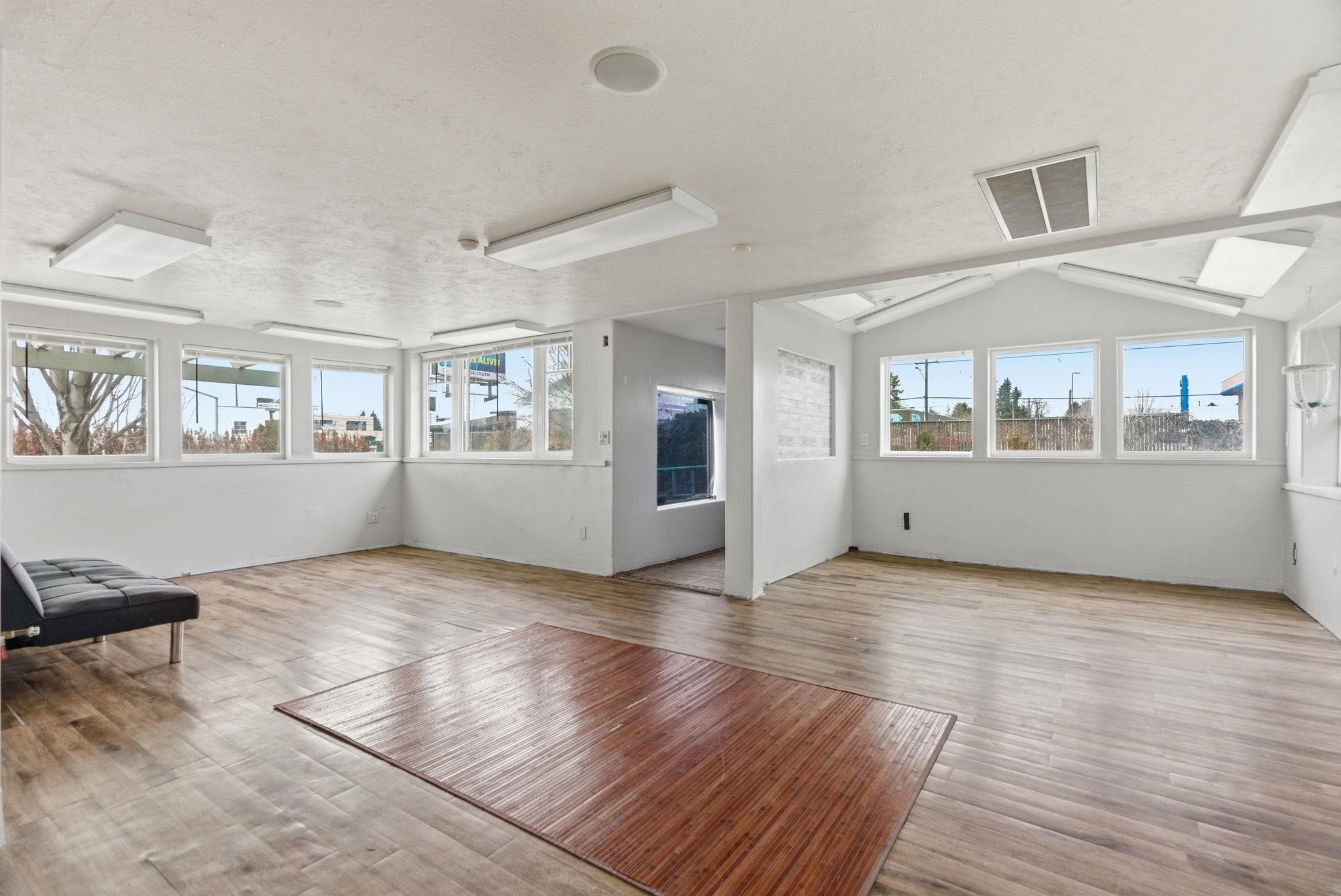 11928 E Sprague Ave - Photo 6