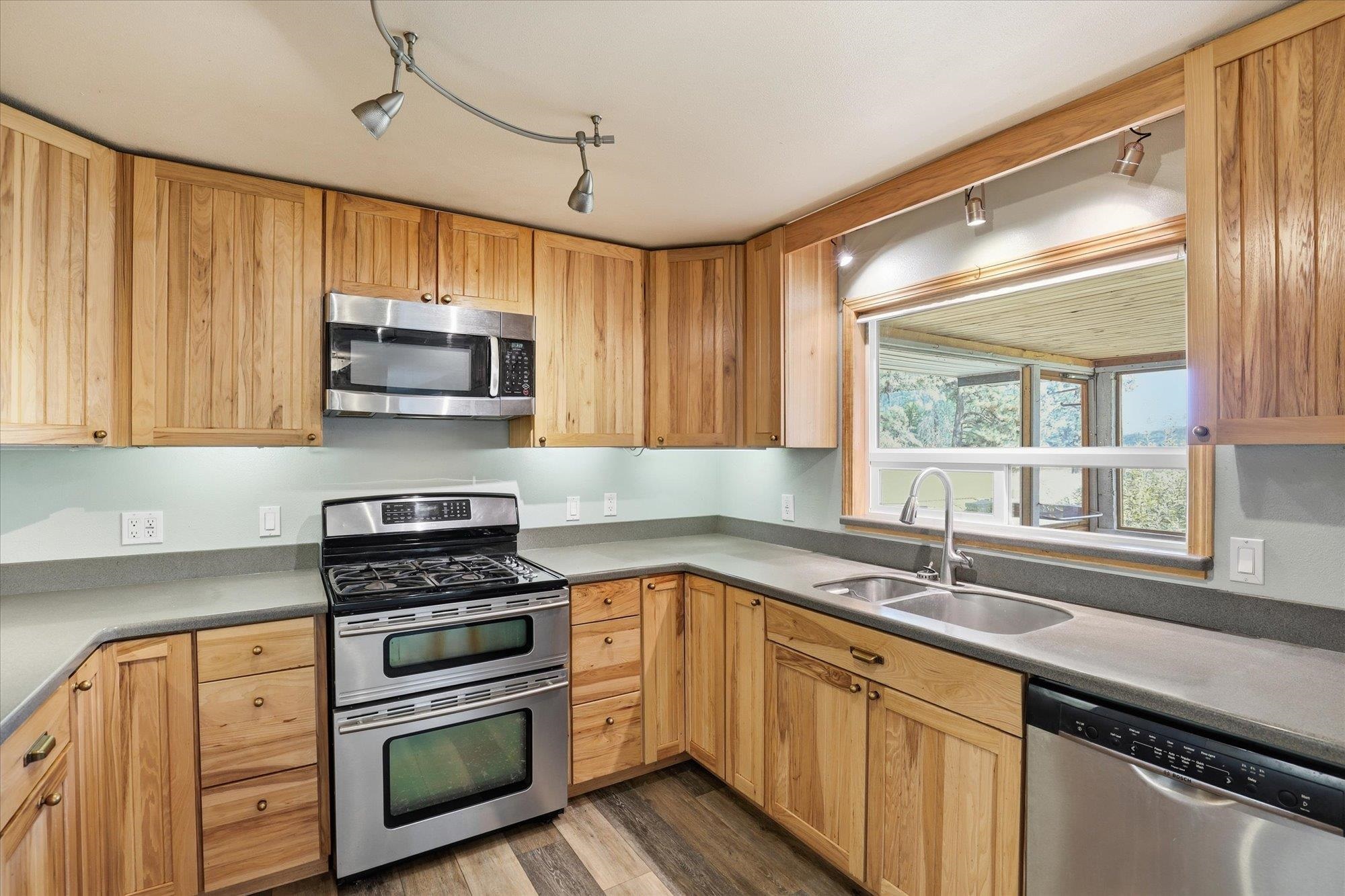 8920 E Schwachtgen Branch Rd - Photo 20