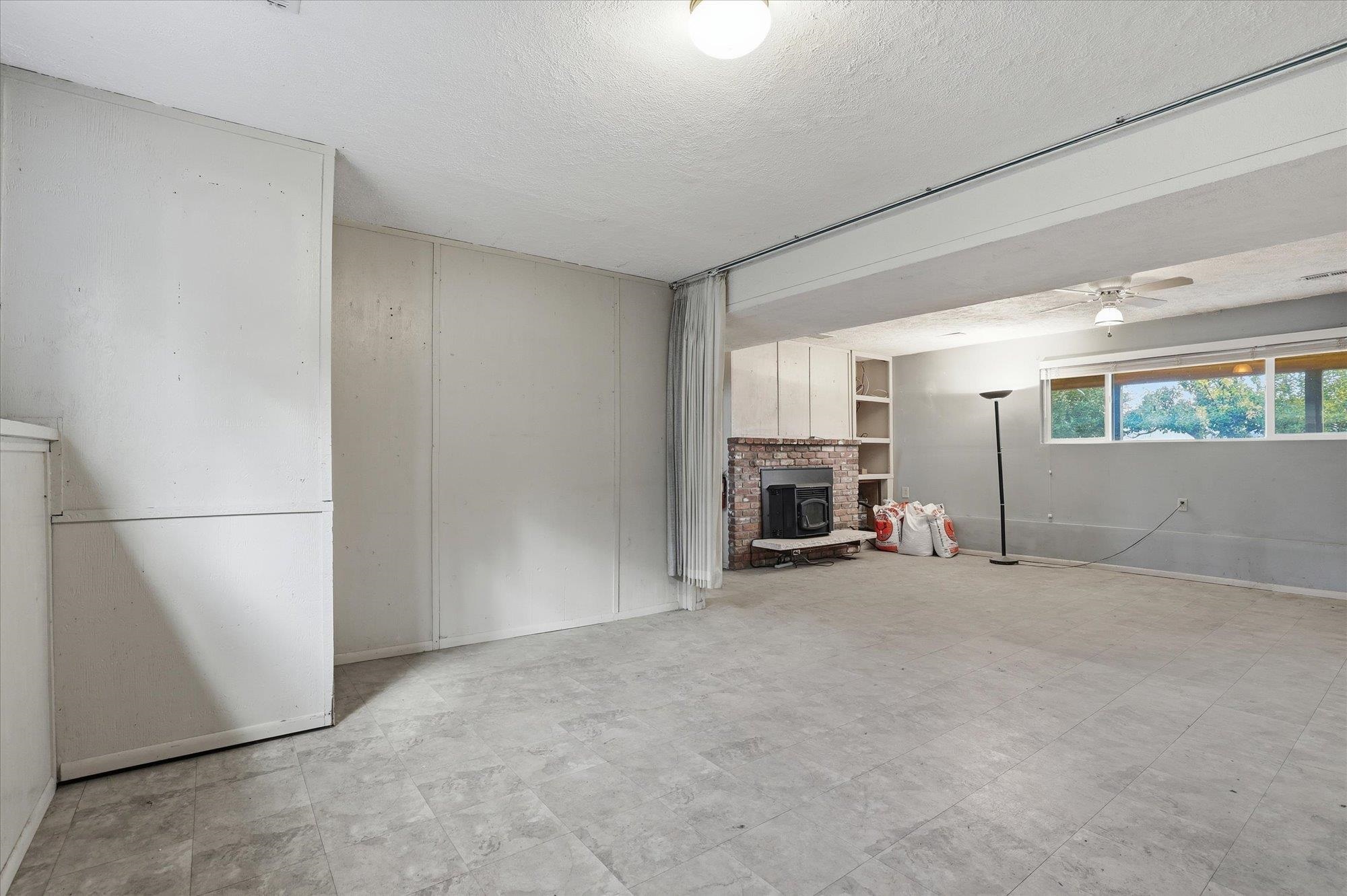 8920 E Schwachtgen Branch Rd - Photo 33