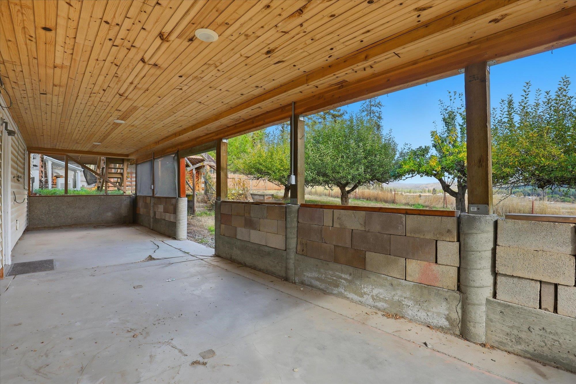 8920 E Schwachtgen Branch Rd - Photo 39