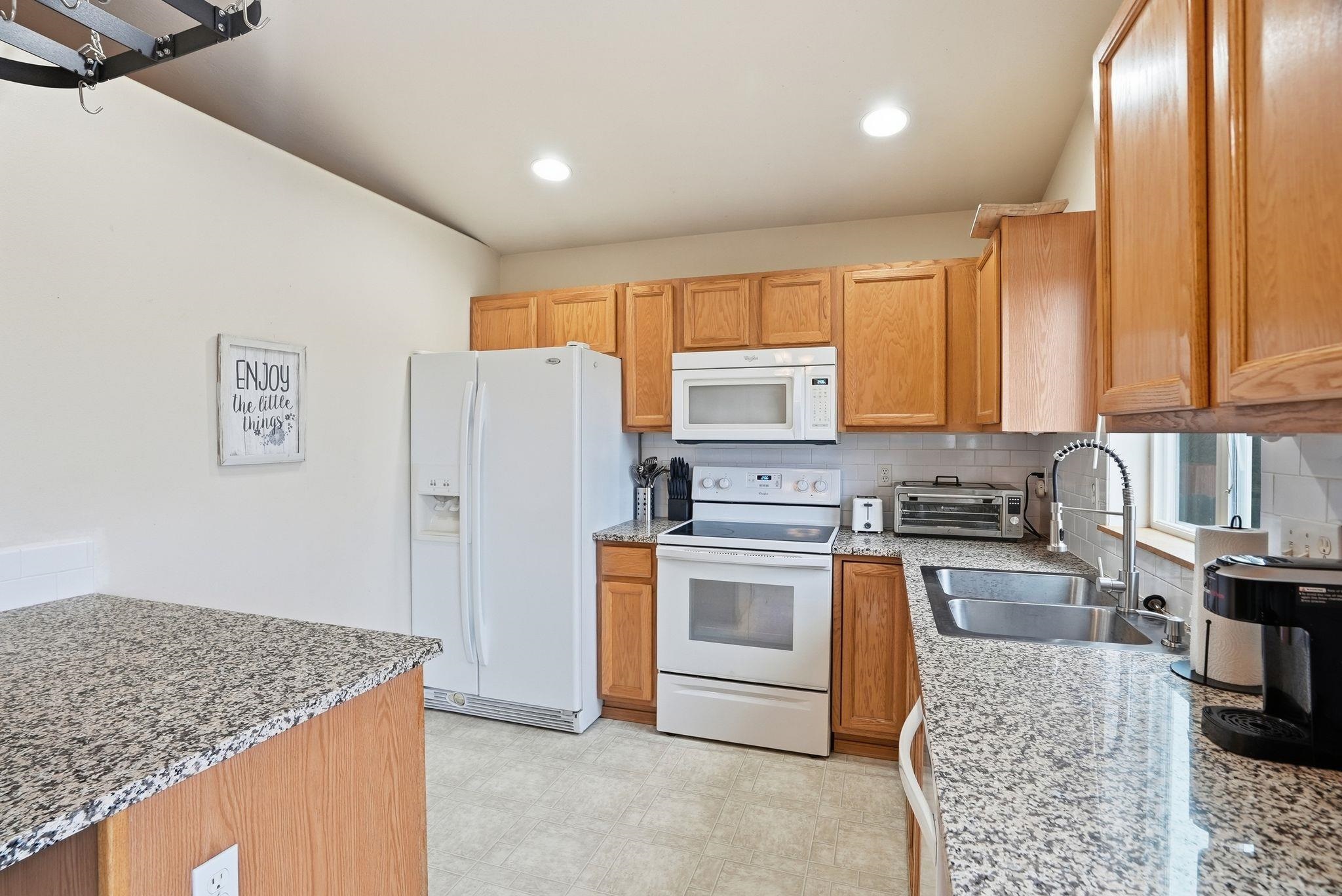4905 E 14th Ave - Photo 11