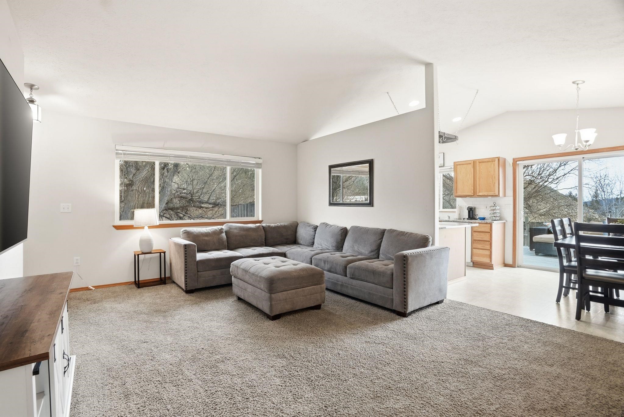 4905 E 14th Ave - Photo 4