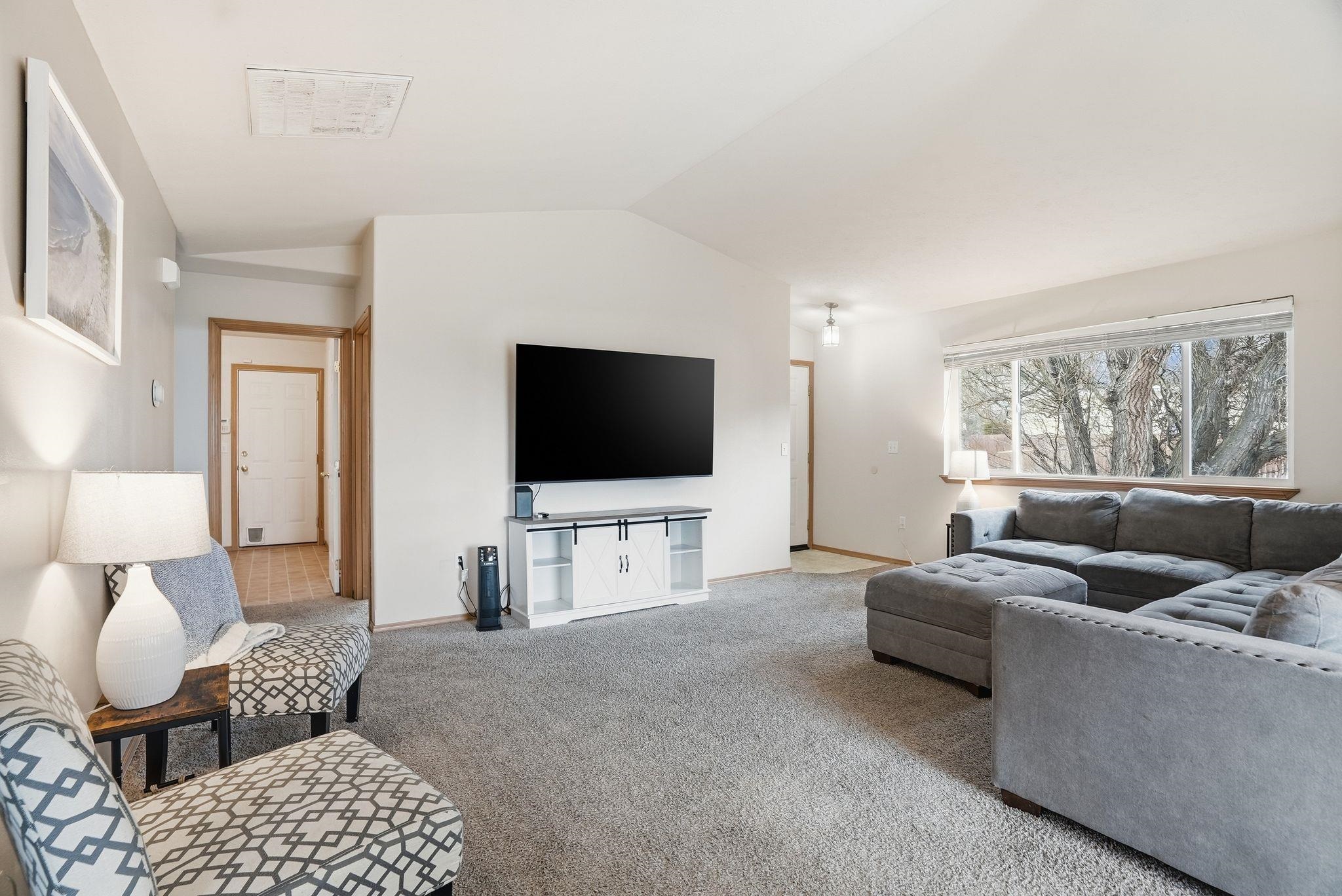 4905 E 14th Ave - Photo 5