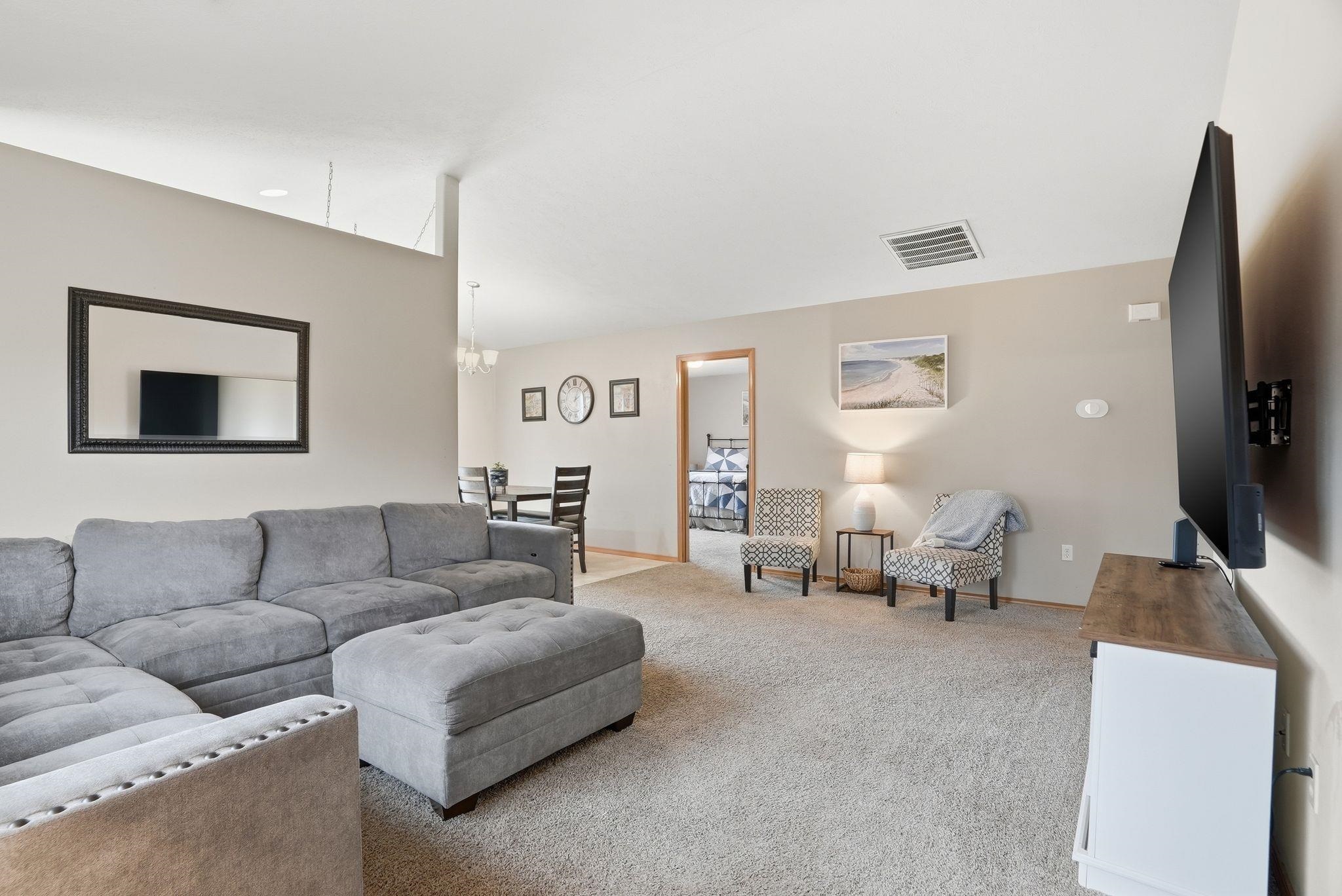 4905 E 14th Ave - Photo 6