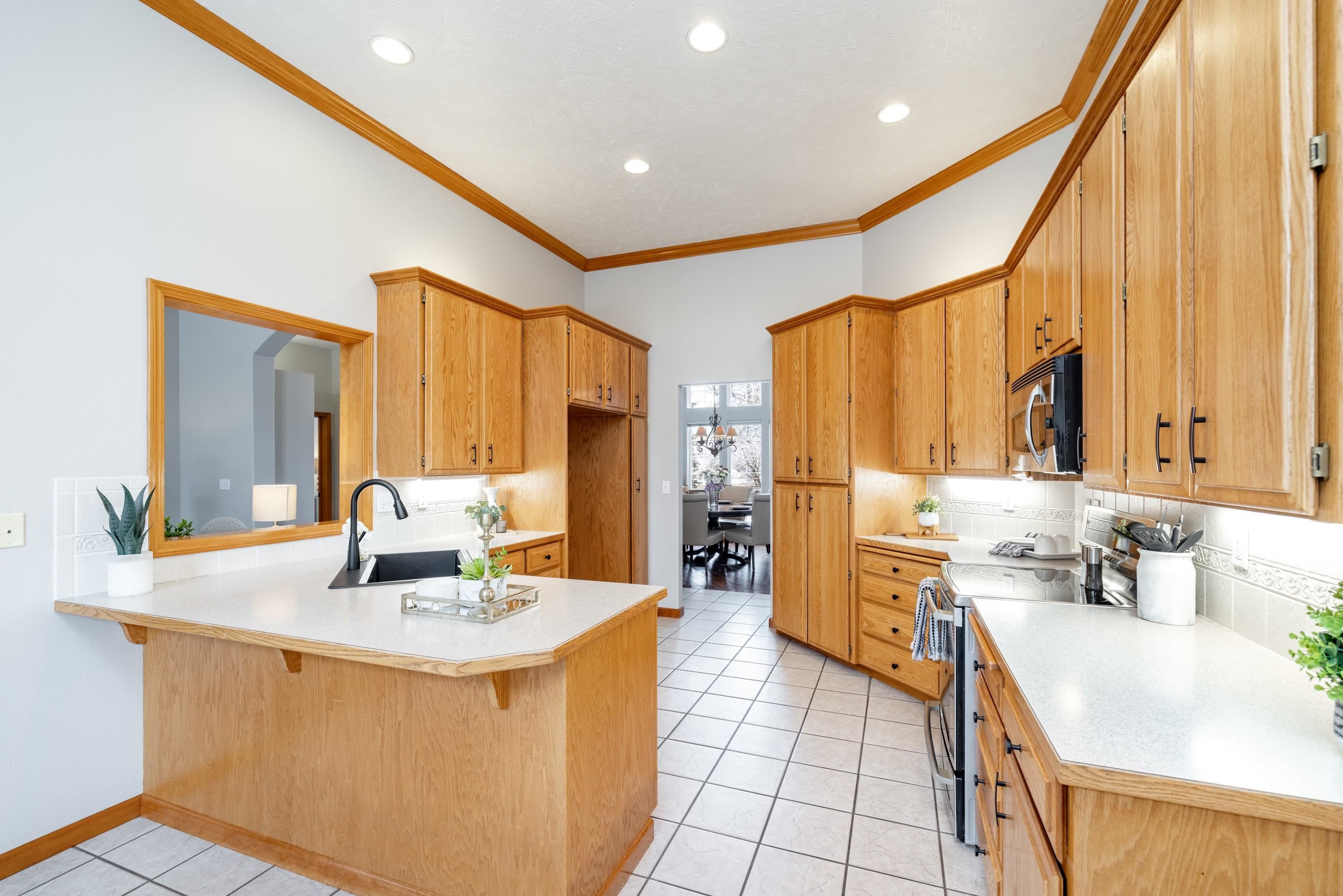 10706 N Acoma Ct - Photo 9