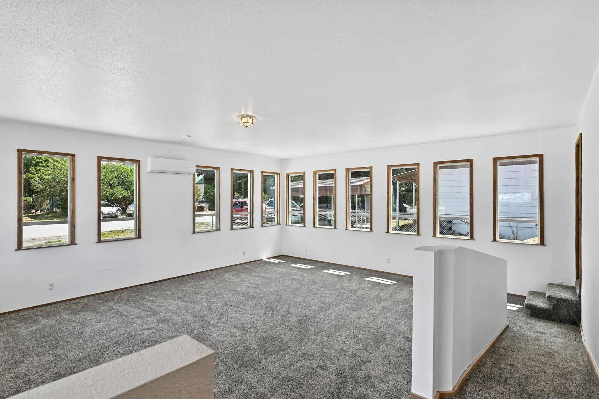 427 W 7th St - Photo 17