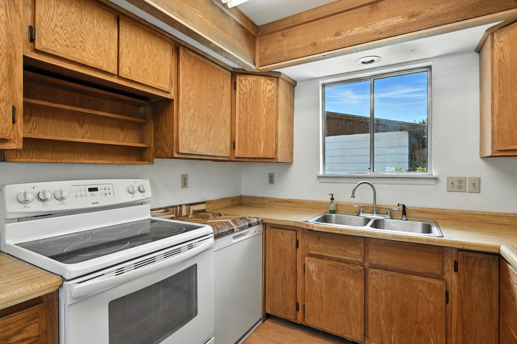 427 W 7th St - Photo 28