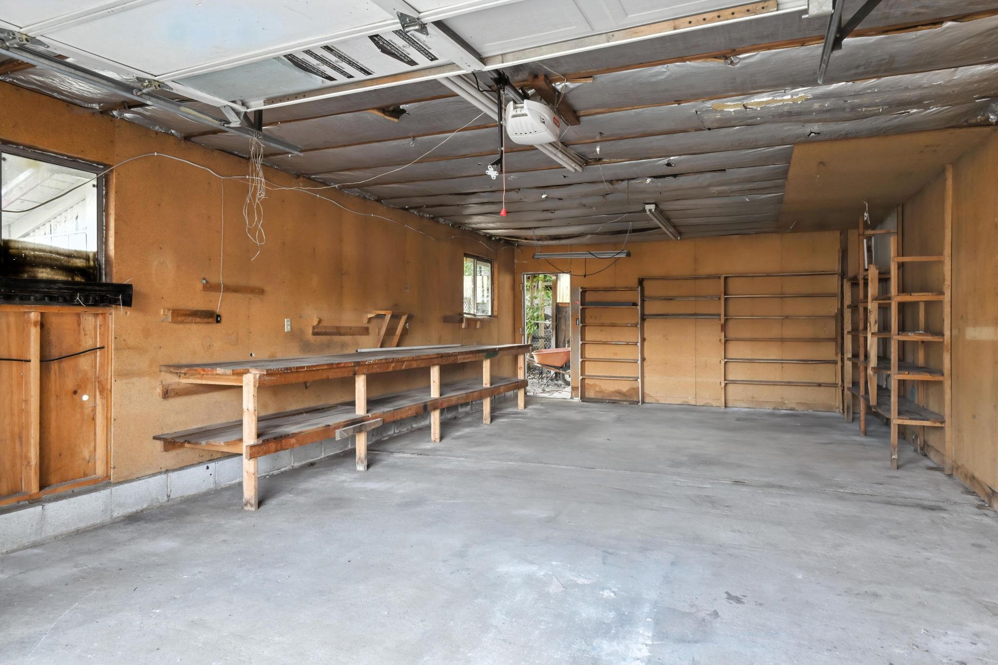 427 W 7th St - Photo 29
