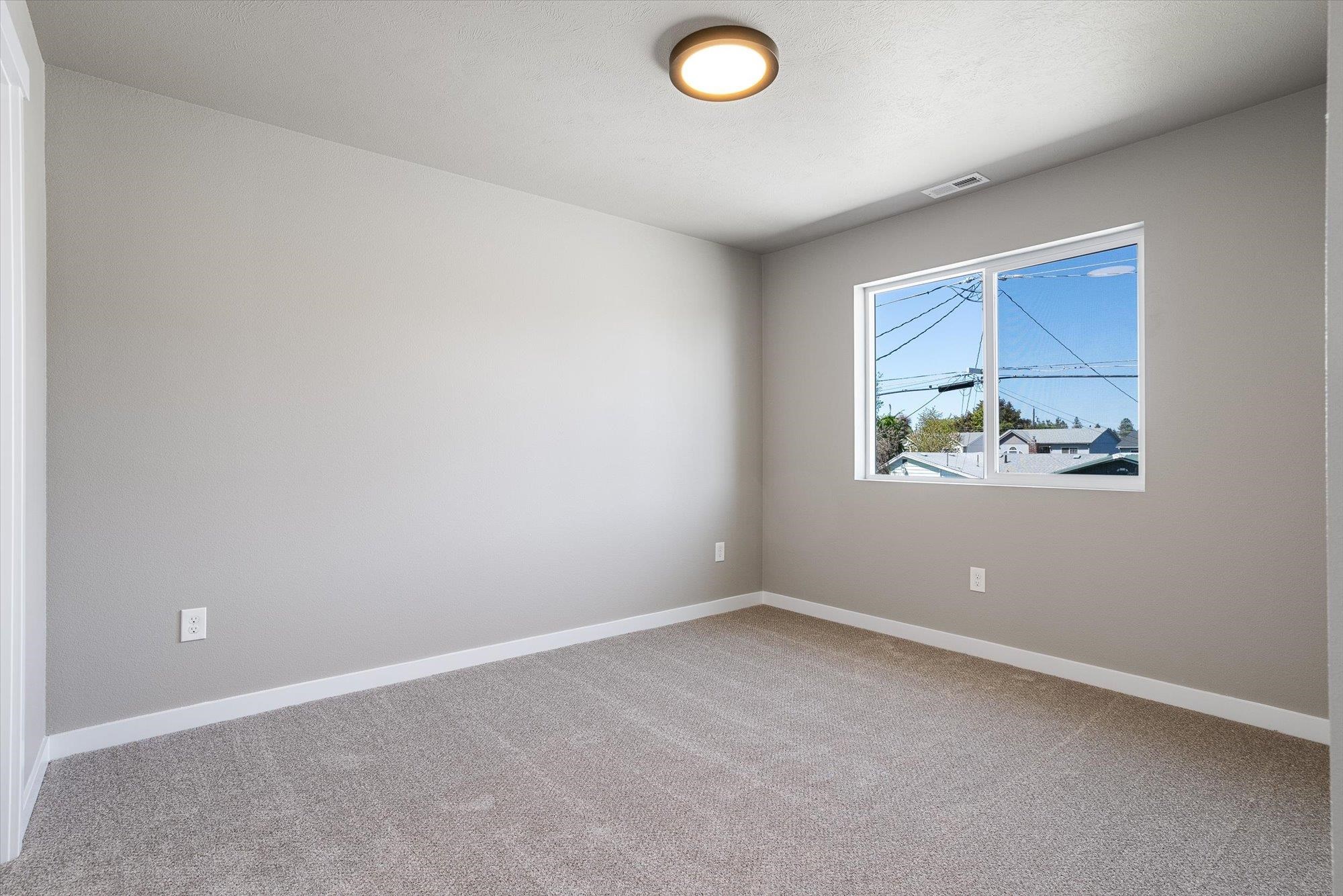 923 E Everett Ave - Photo 14