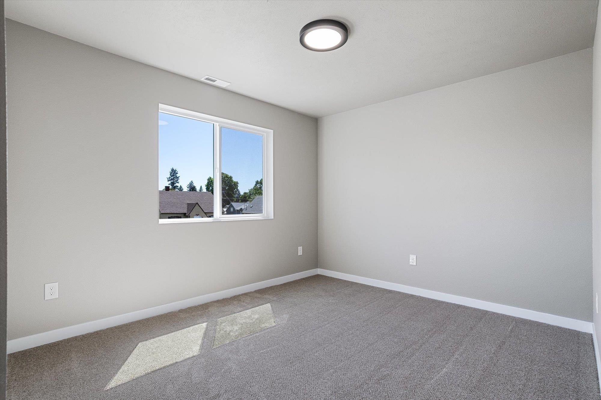 923 E Everett Ave - Photo 22