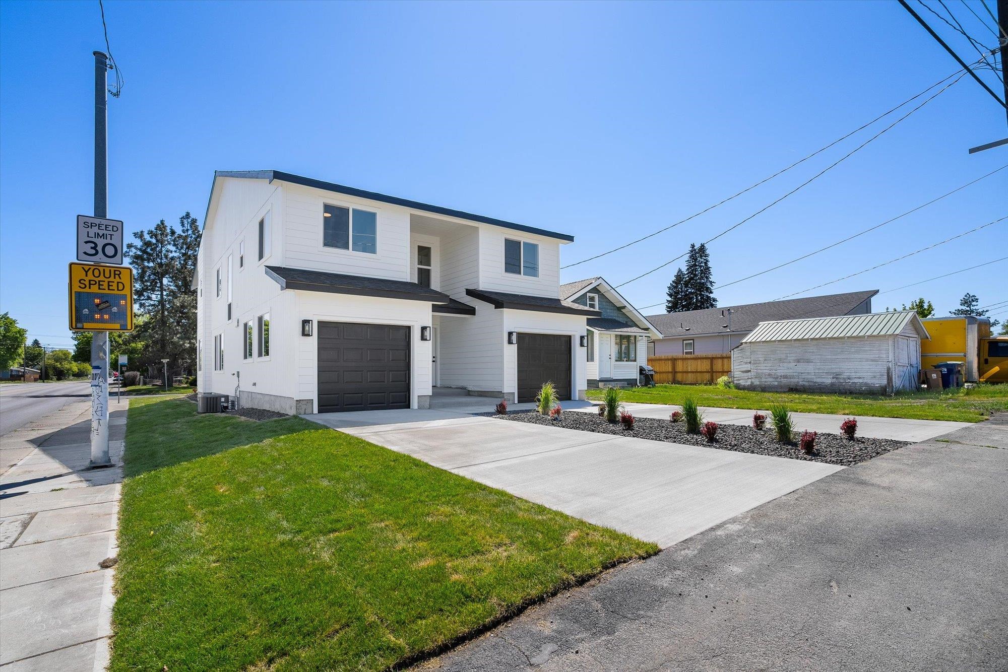 923 E Everett Ave - Photo 37