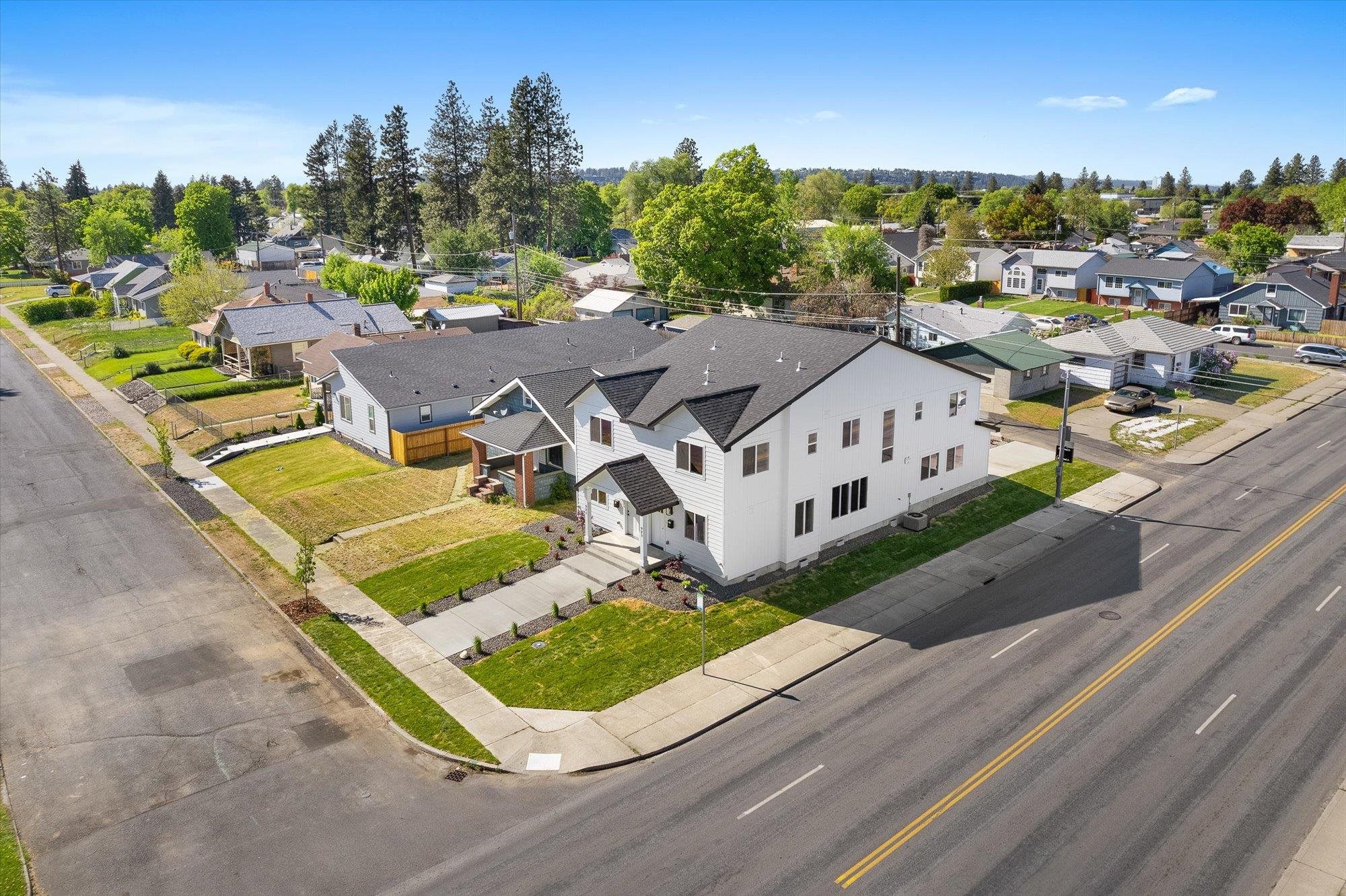 923 E Everett Ave - Photo 40