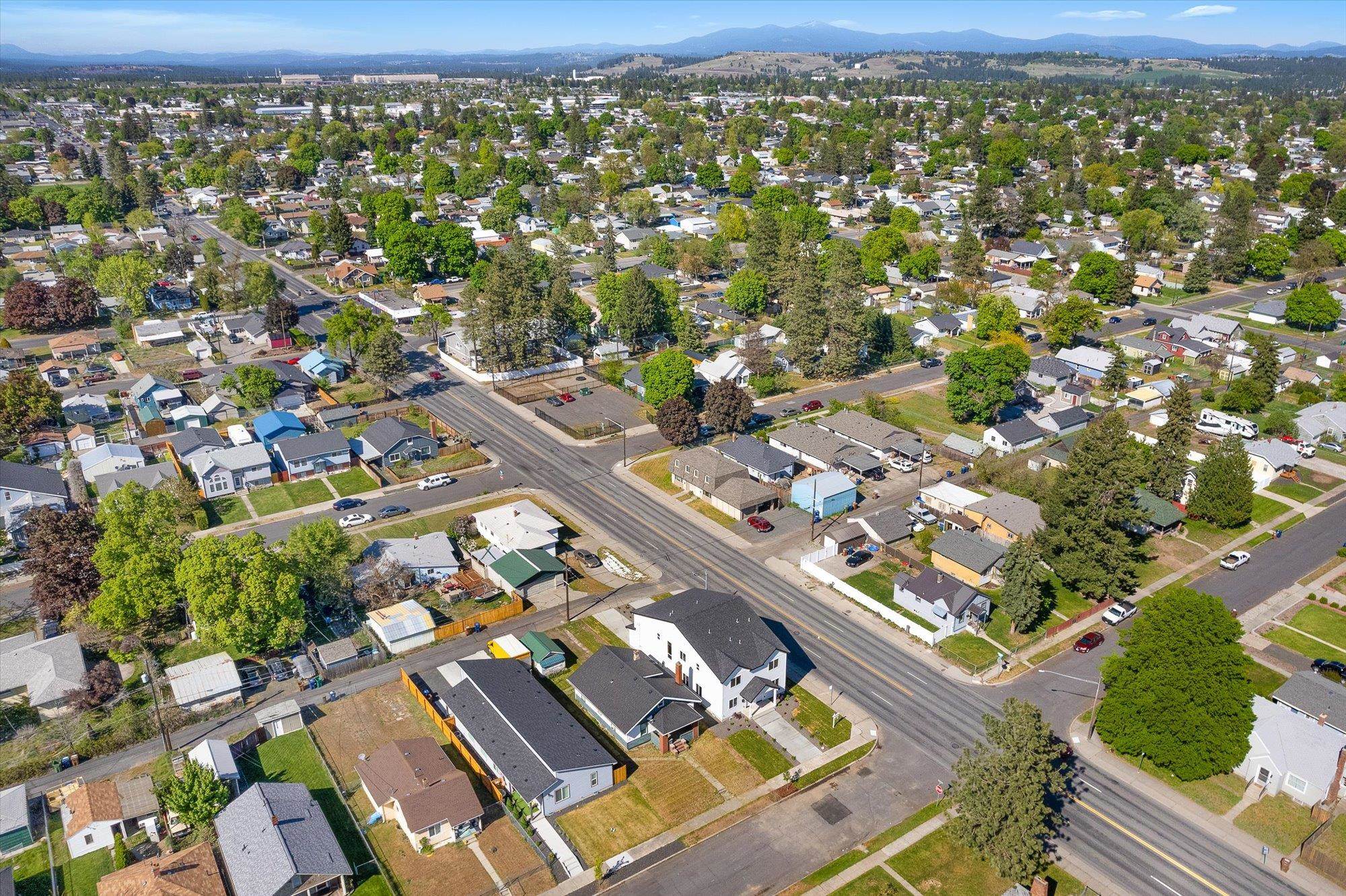 923 E Everett Ave - Photo 48