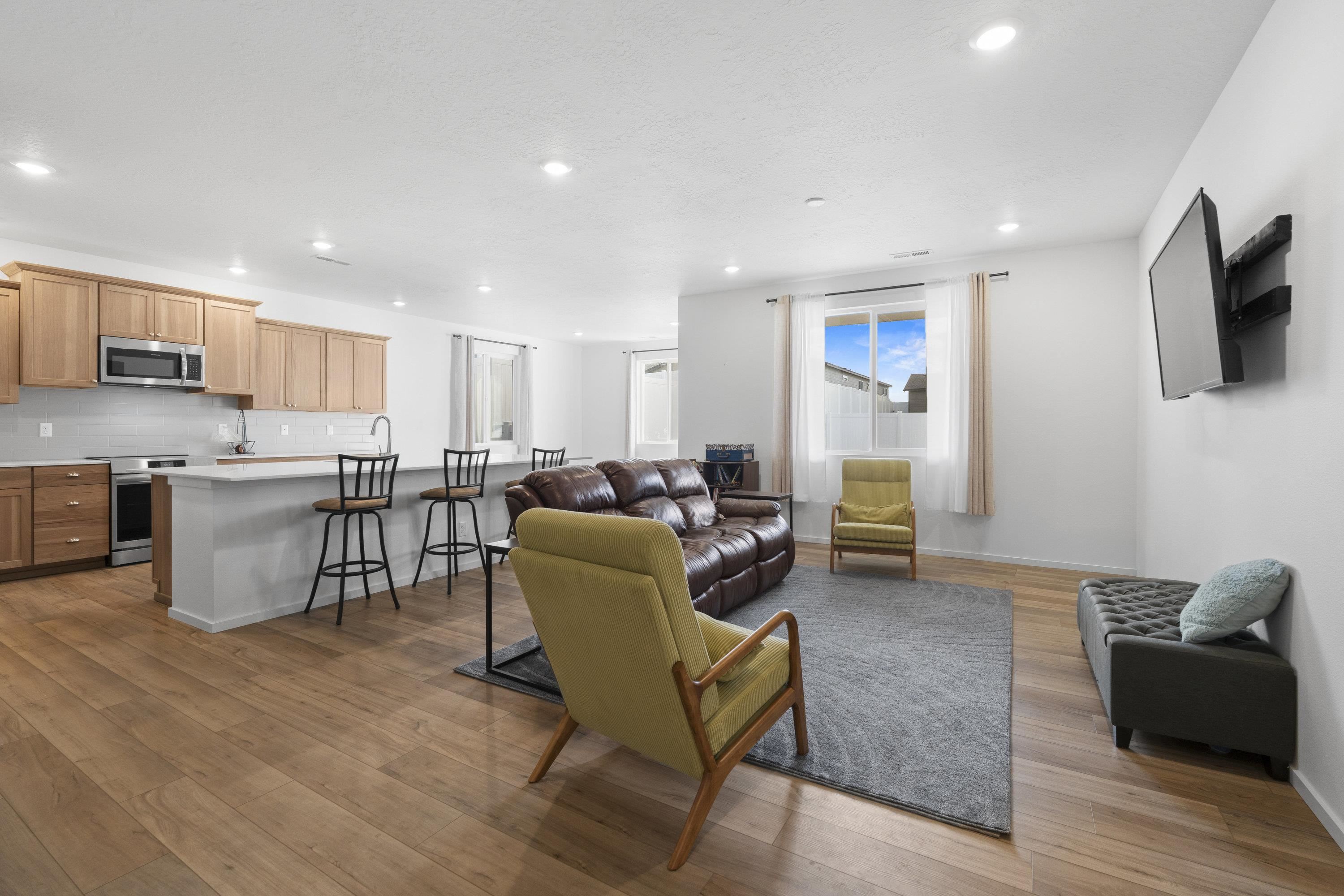 10813 N Beaverhead Rd - Photo 9