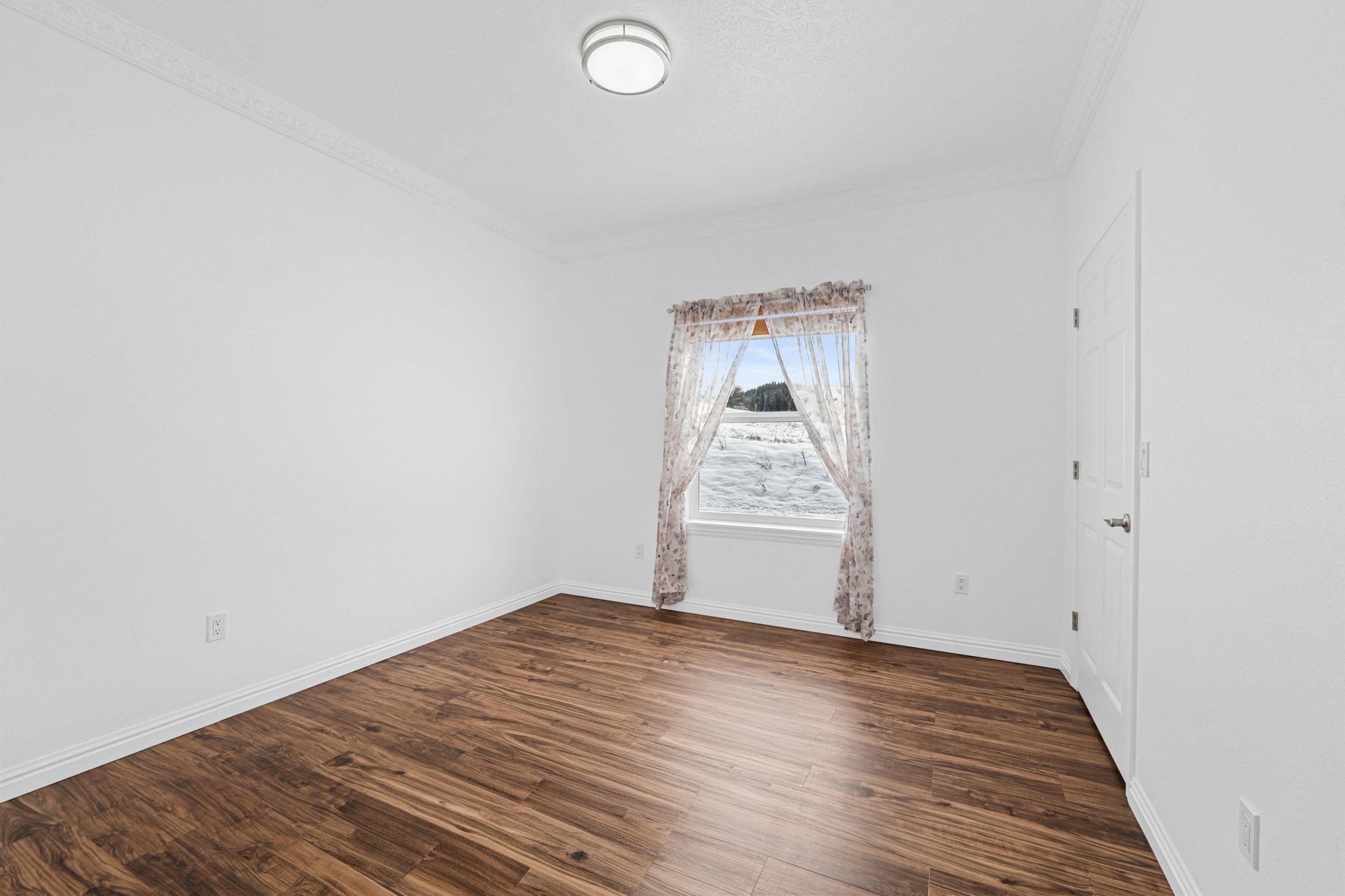 2801 G S 395 Hwy - Photo 14