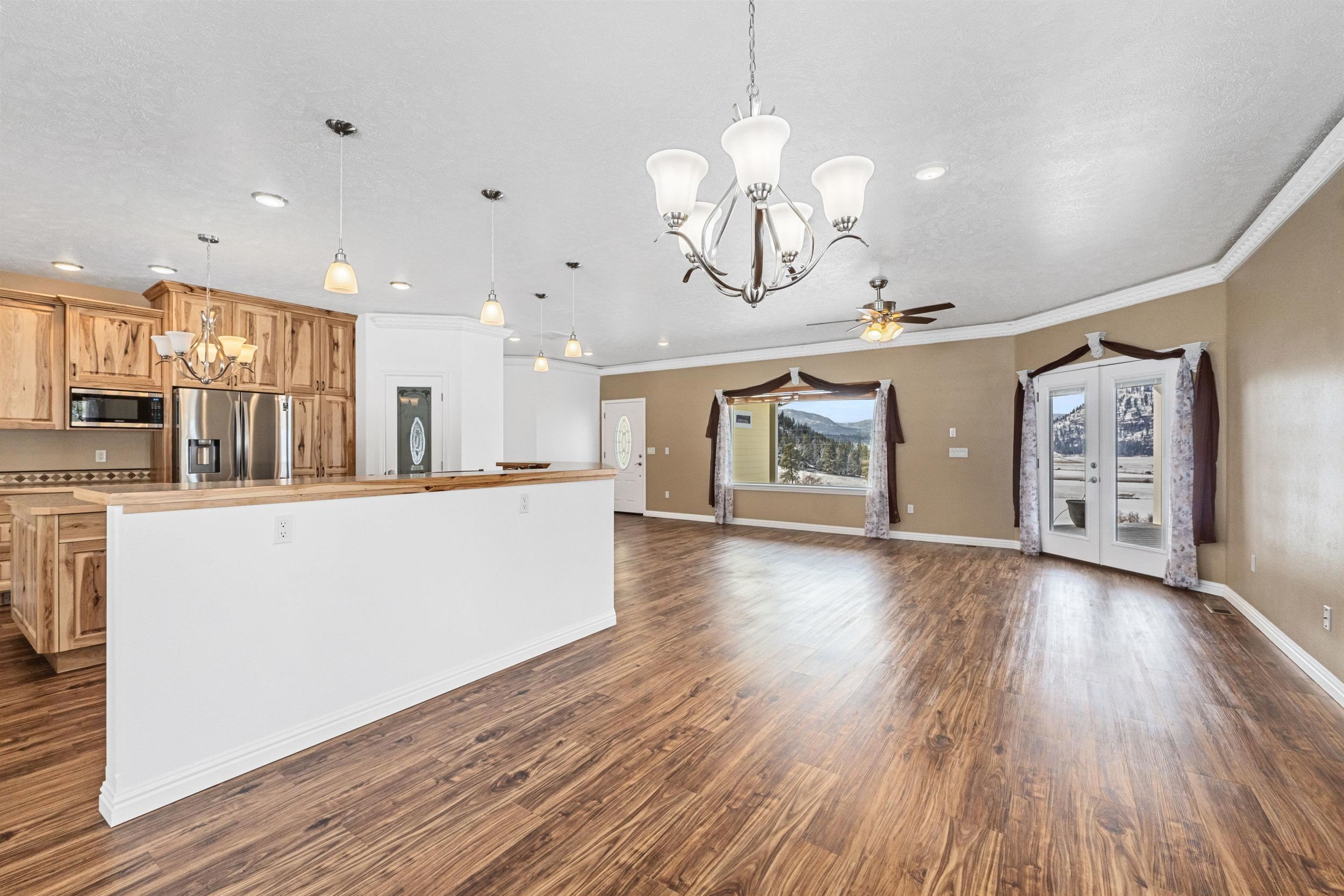 2801 G S 395 Hwy - Photo 4