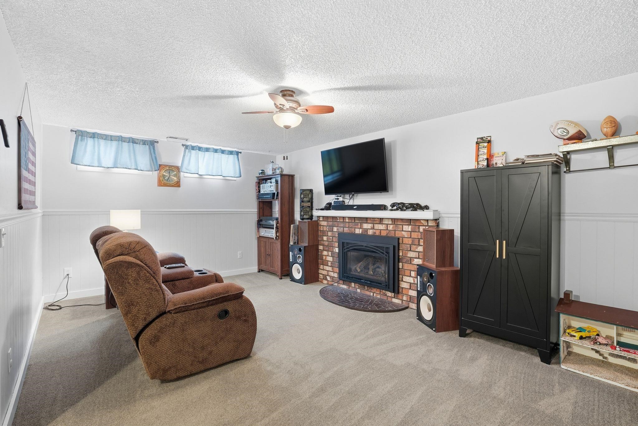 20123 E Micaview Ave - Photo 36