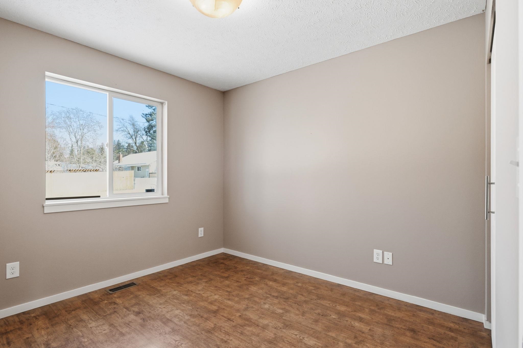 719 E B St - Photo 17