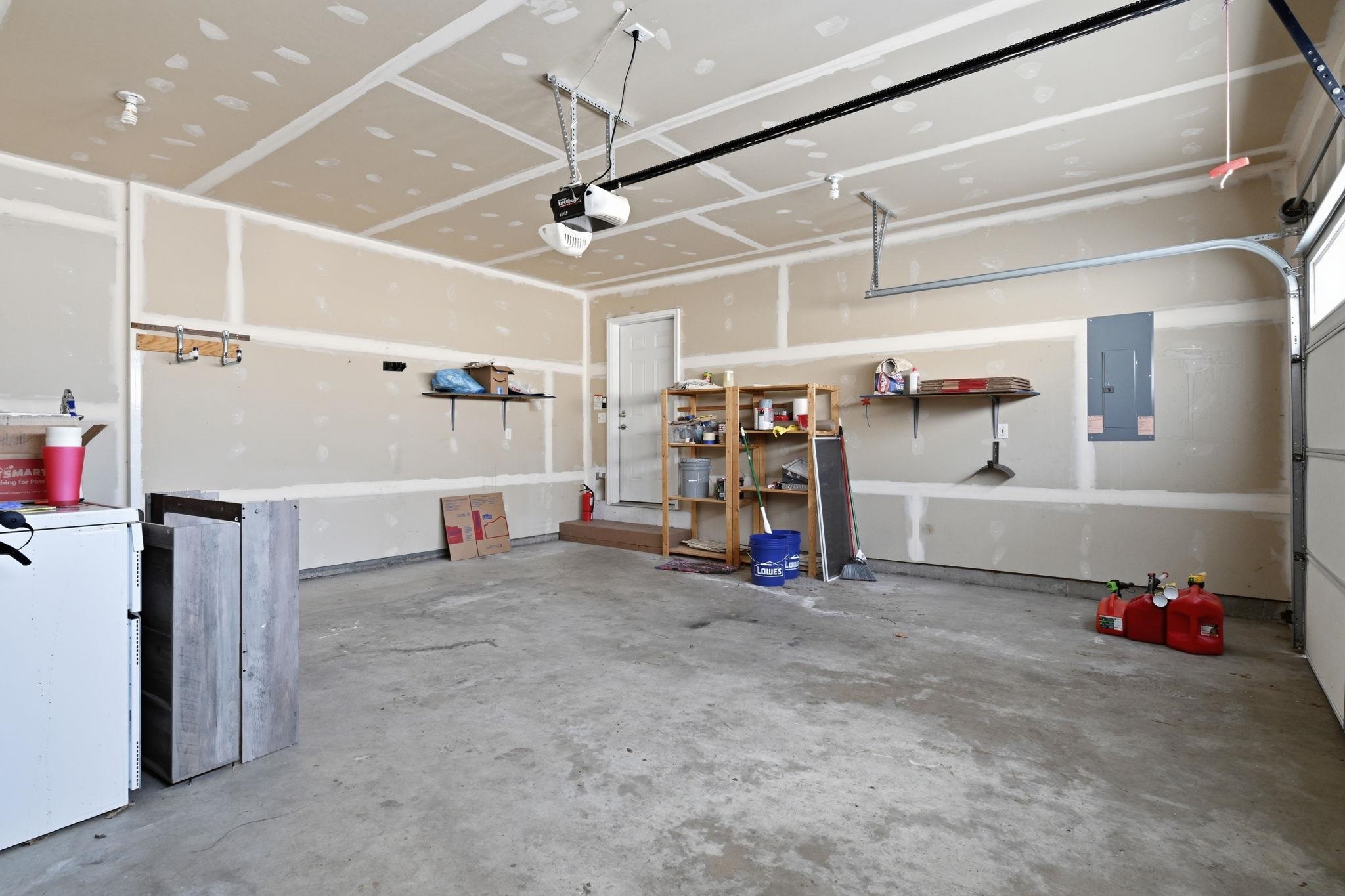 719 E B St - Photo 18