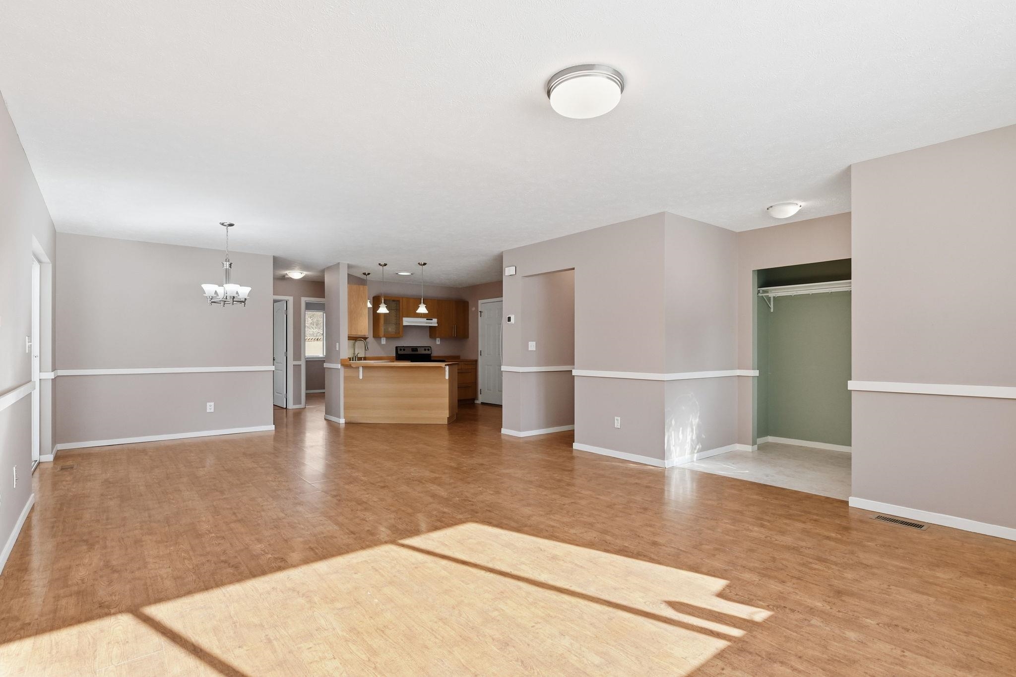 719 E B St - Photo 3