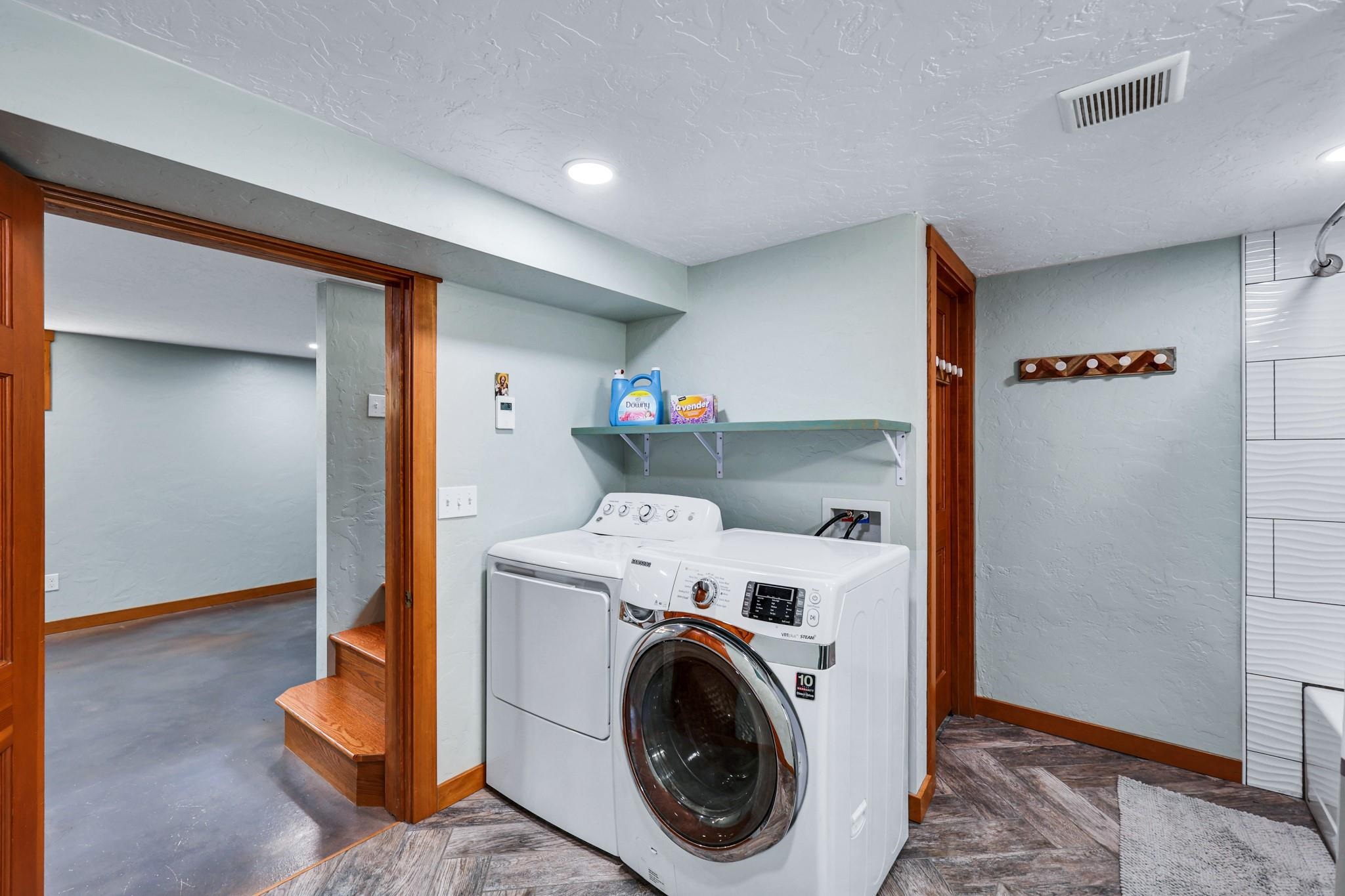 801 W 4th St - Photo 21