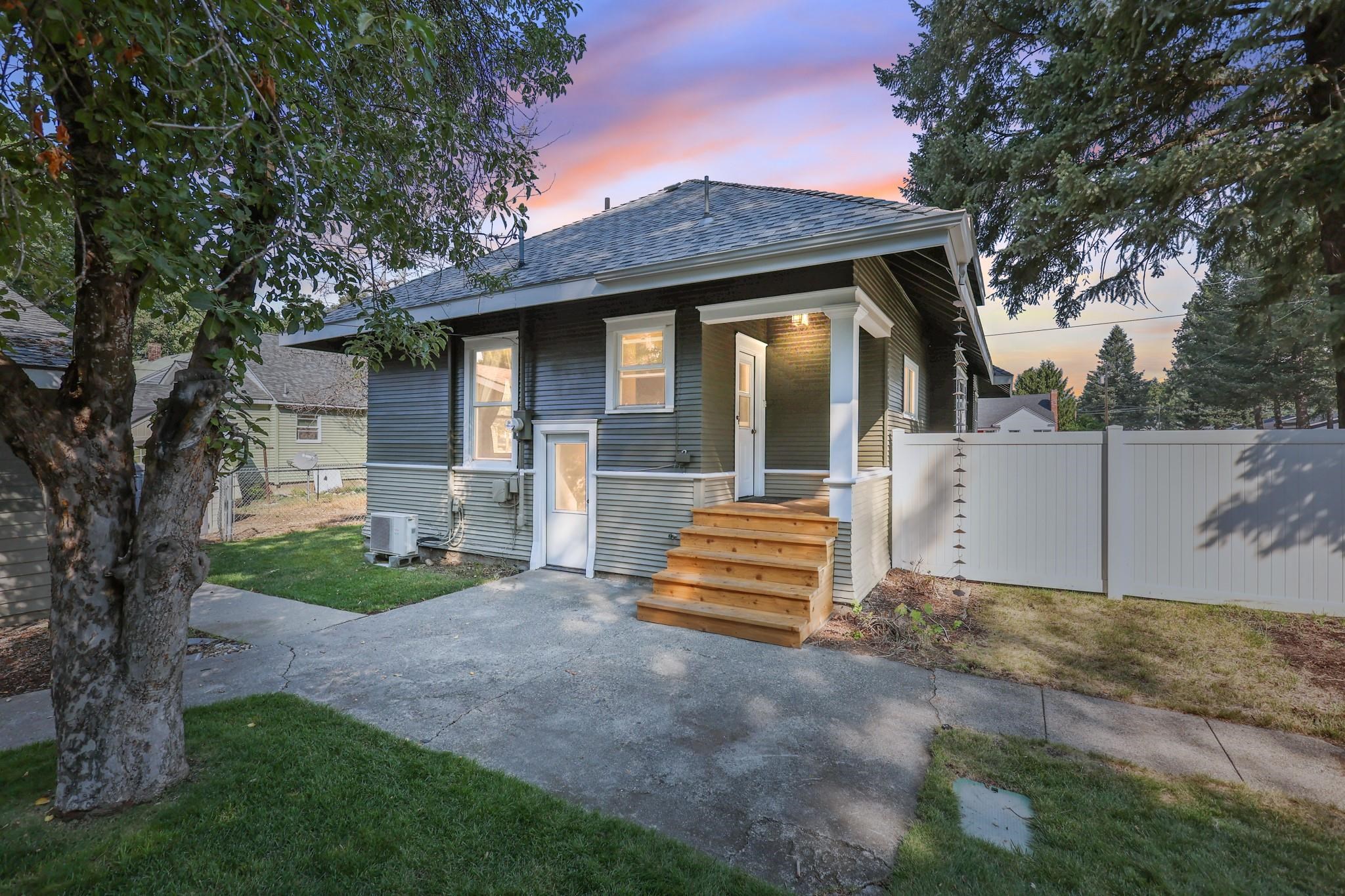 801 W 4th St - Photo 24