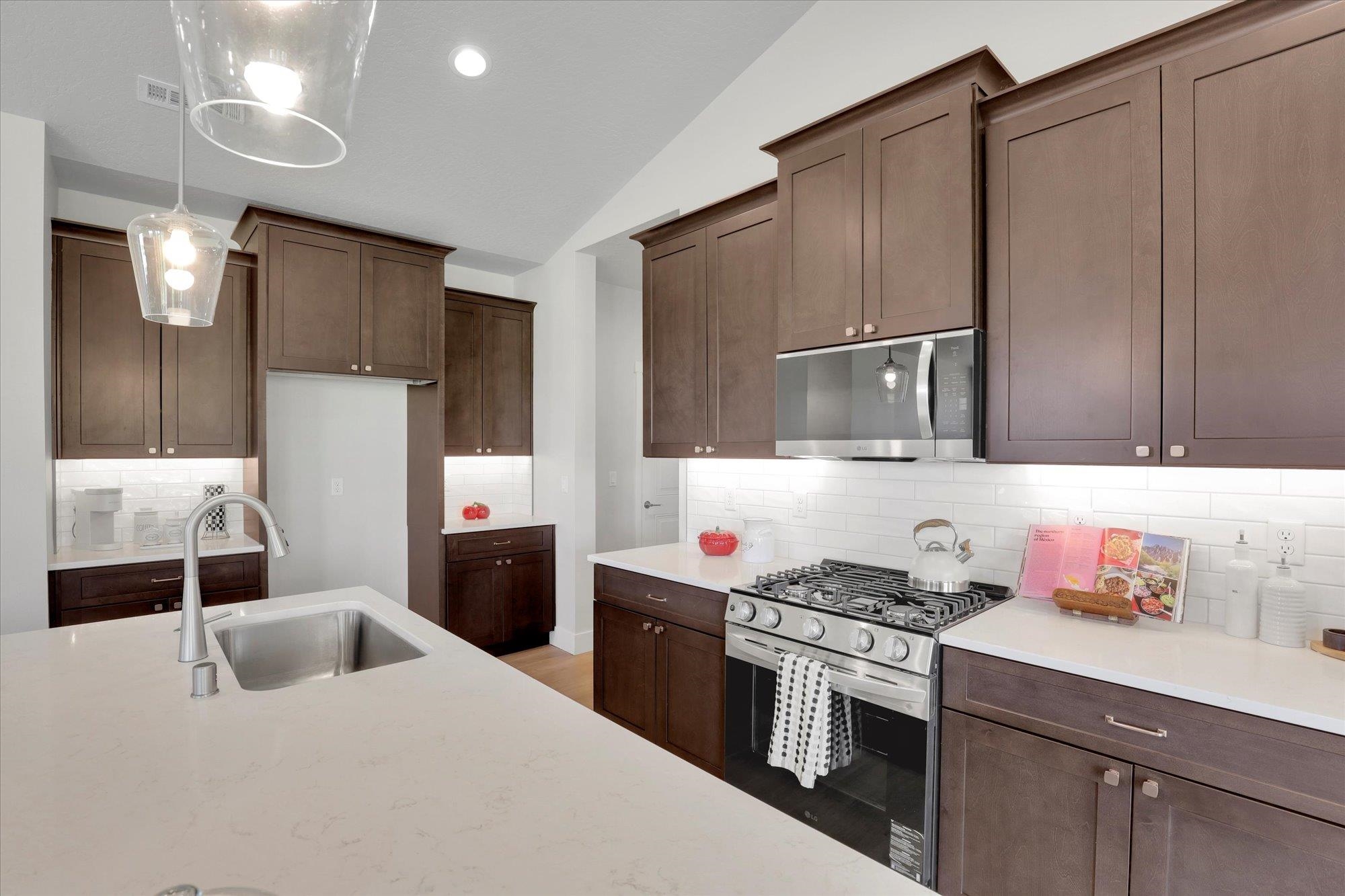 1109 - Unit 16 N Country Club Dr - Photo 11