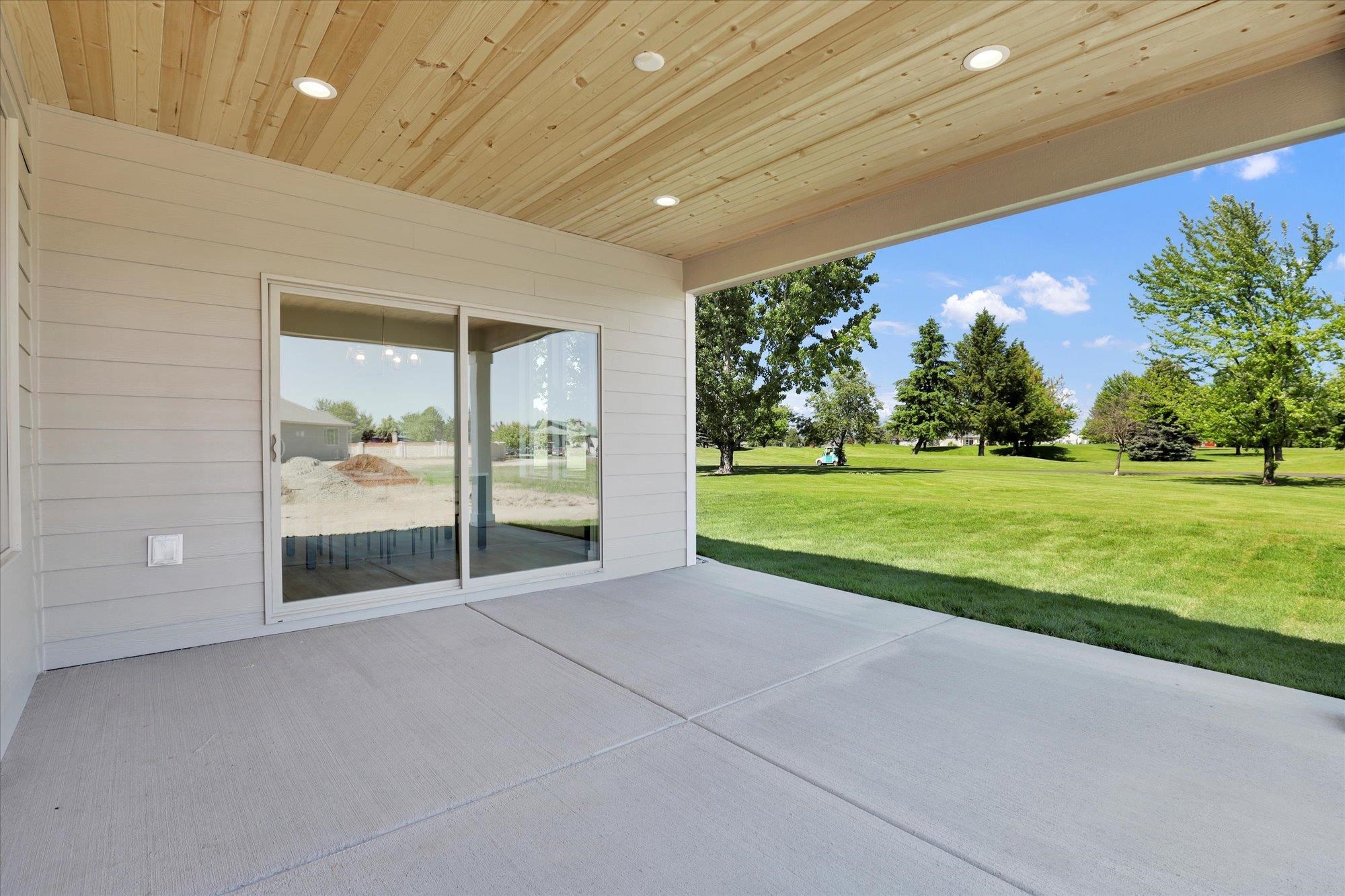 1109 - Unit 16 N Country Club Dr - Photo 31
