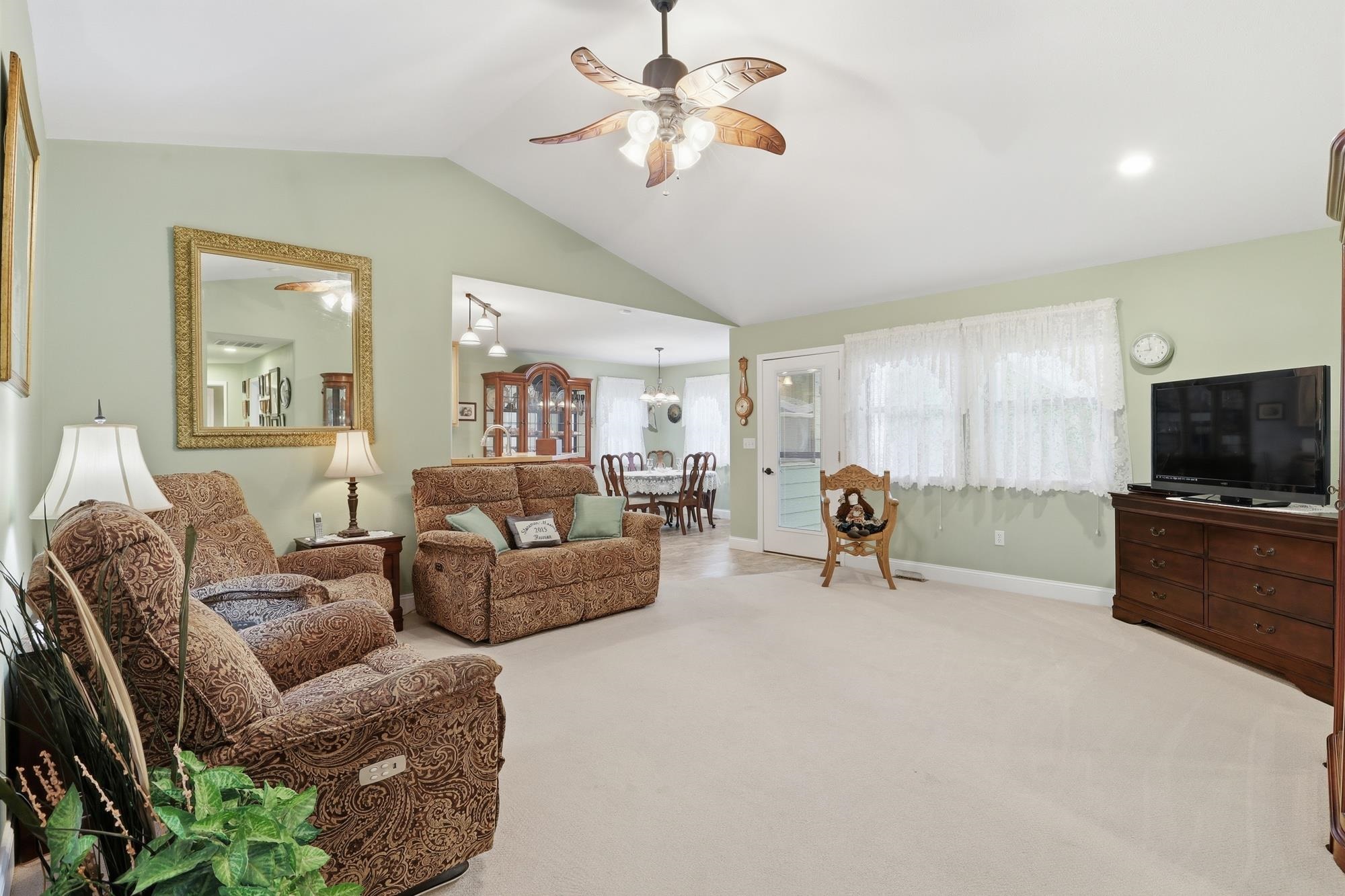 607 N Country Club Dr - Photo 2
