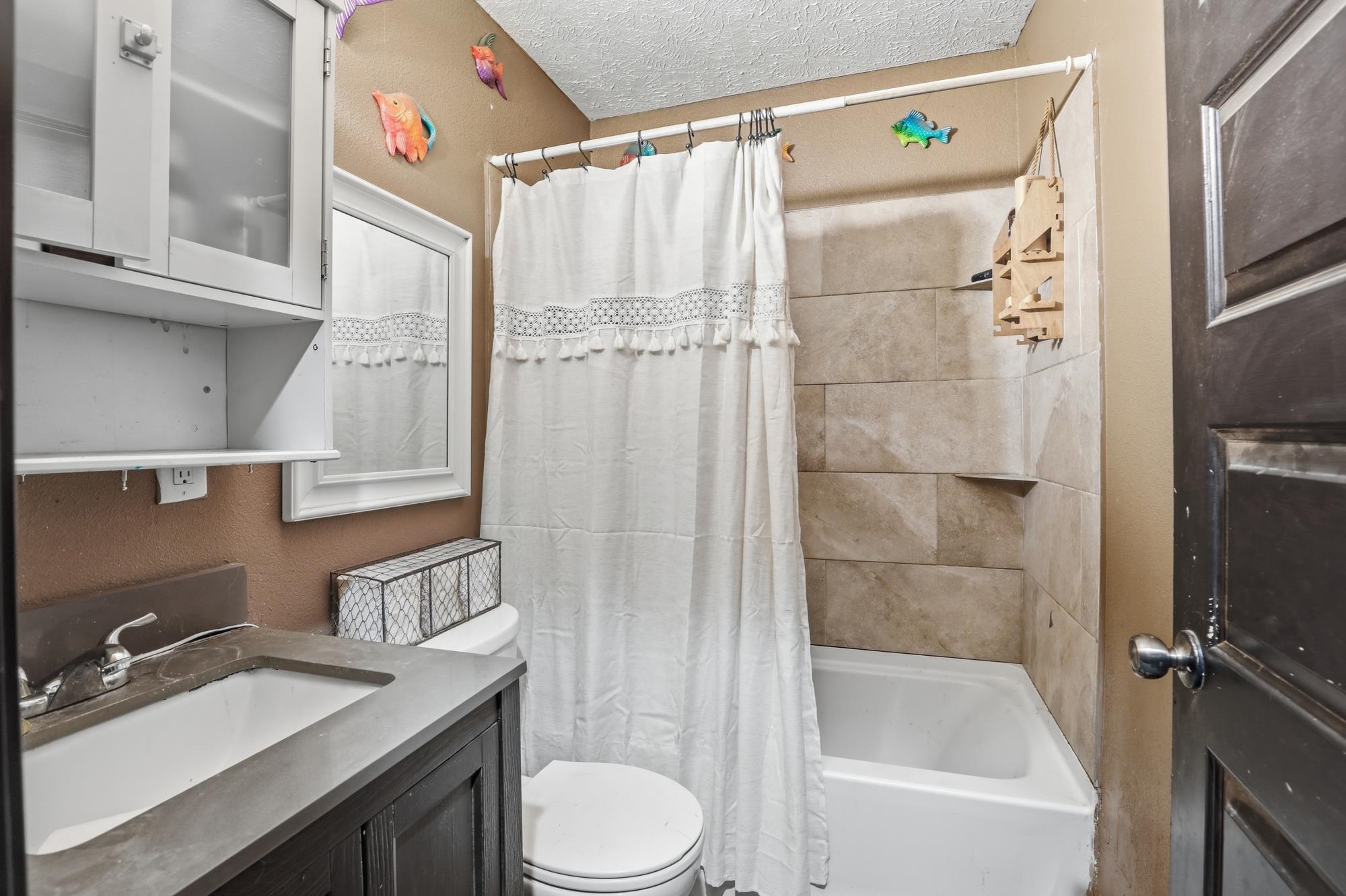321 E Grace St - Photo 21