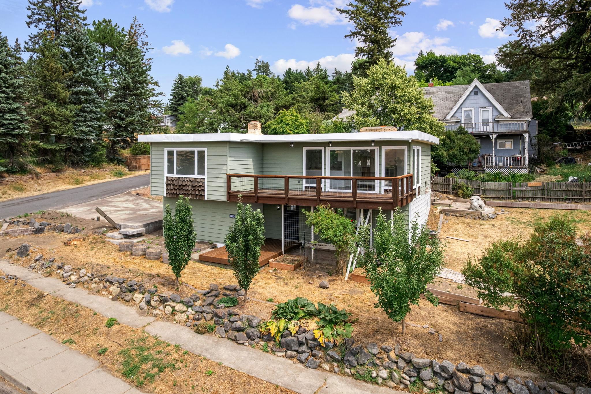 501 S Josephine St - Photo 1
