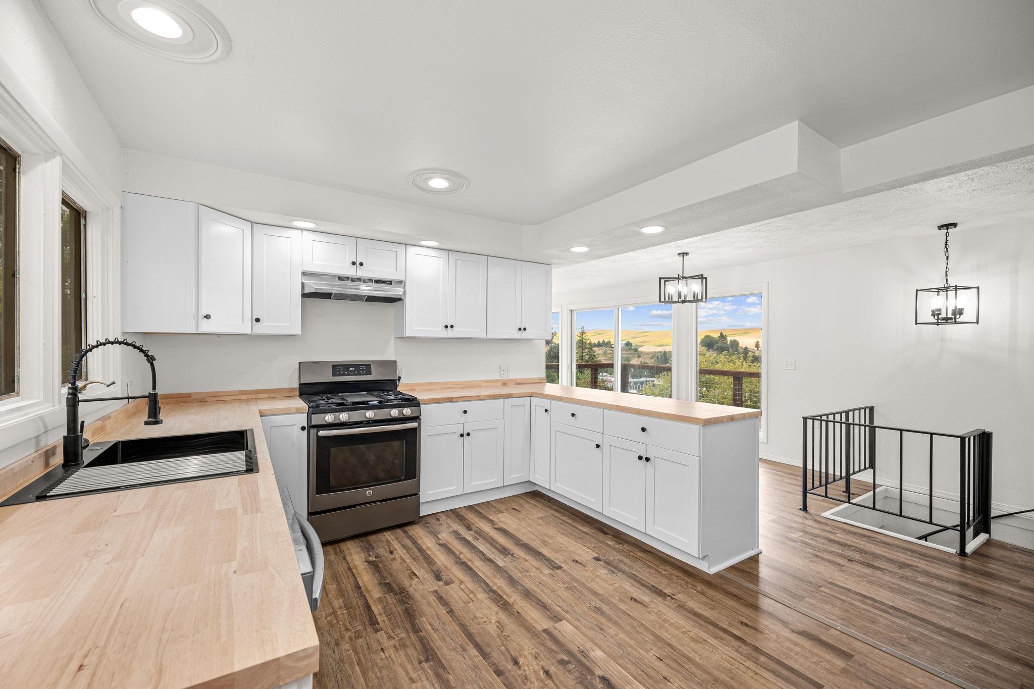 501 S Josephine St - Photo 11