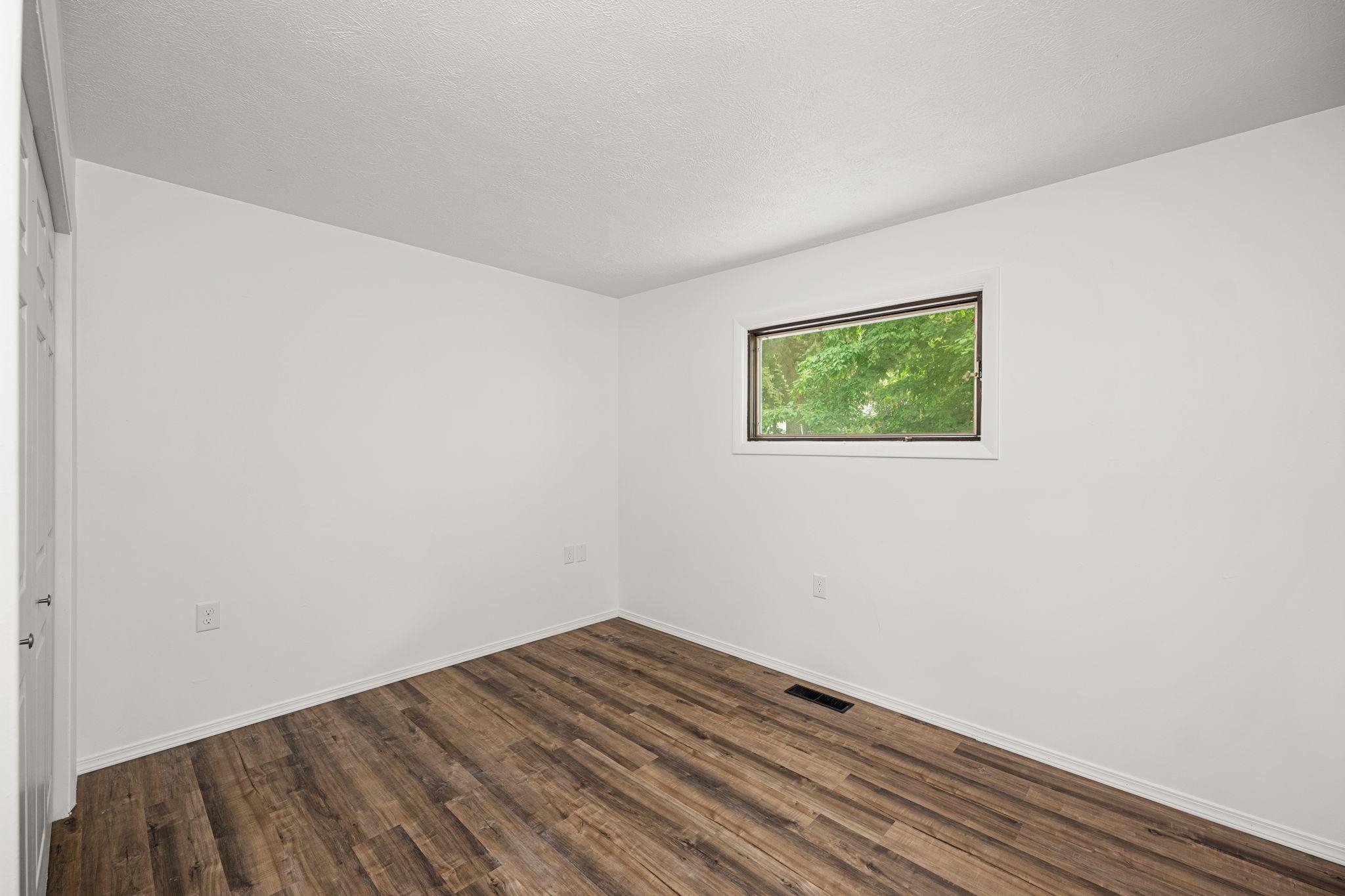 501 S Josephine St - Photo 14