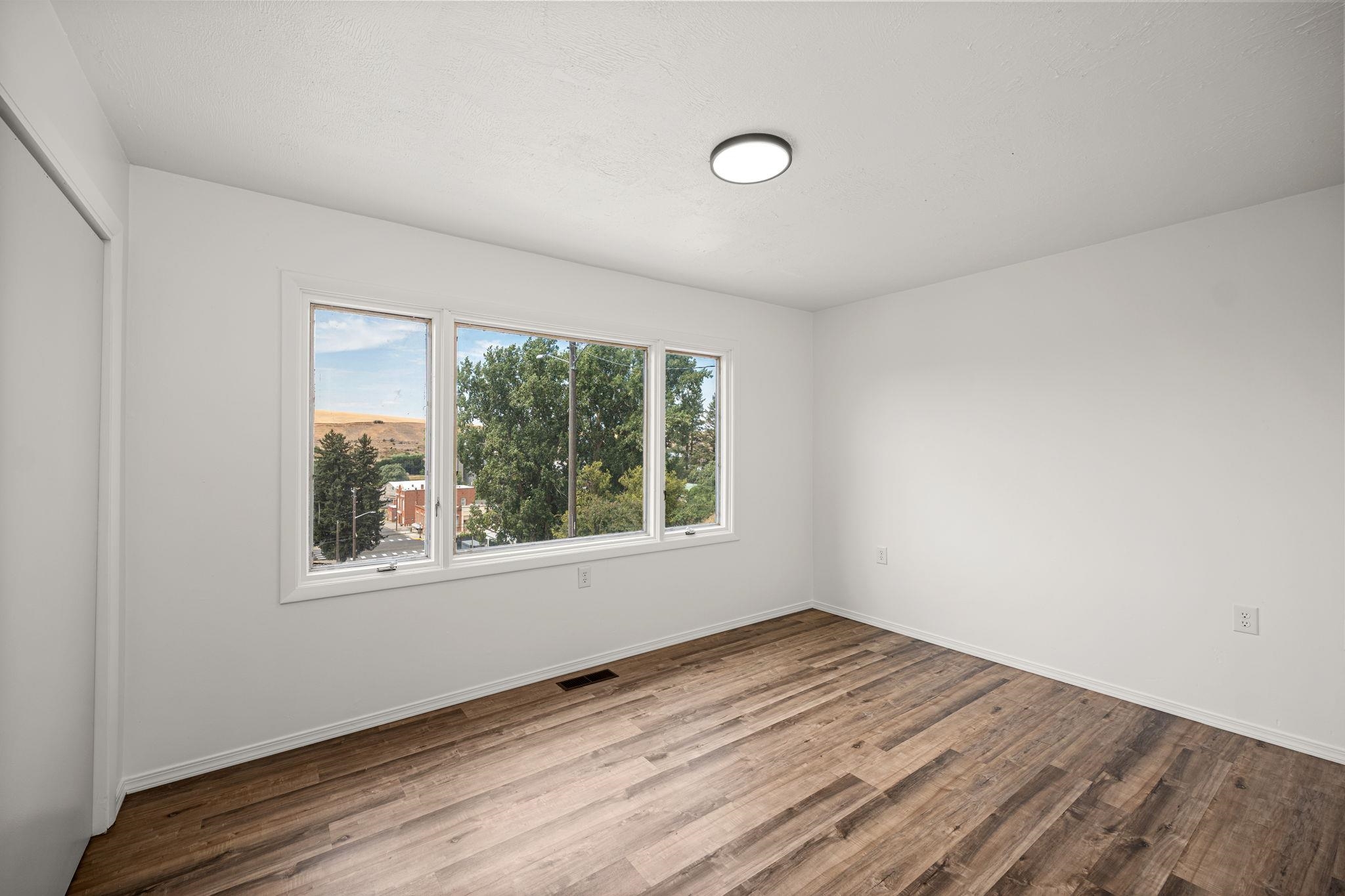501 S Josephine St - Photo 16