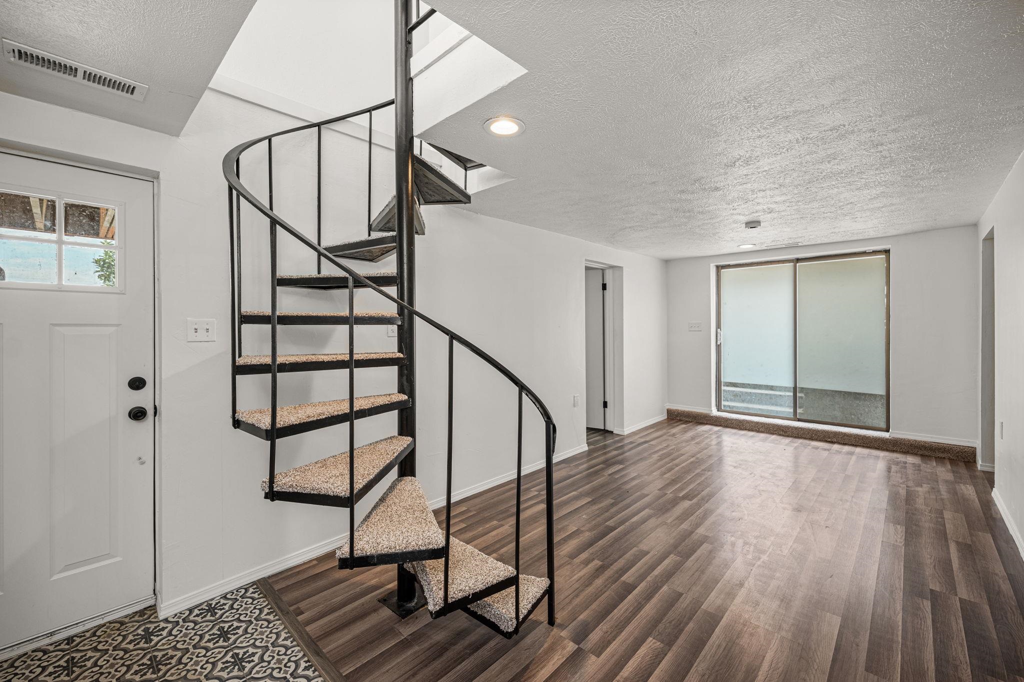 501 S Josephine St - Photo 17