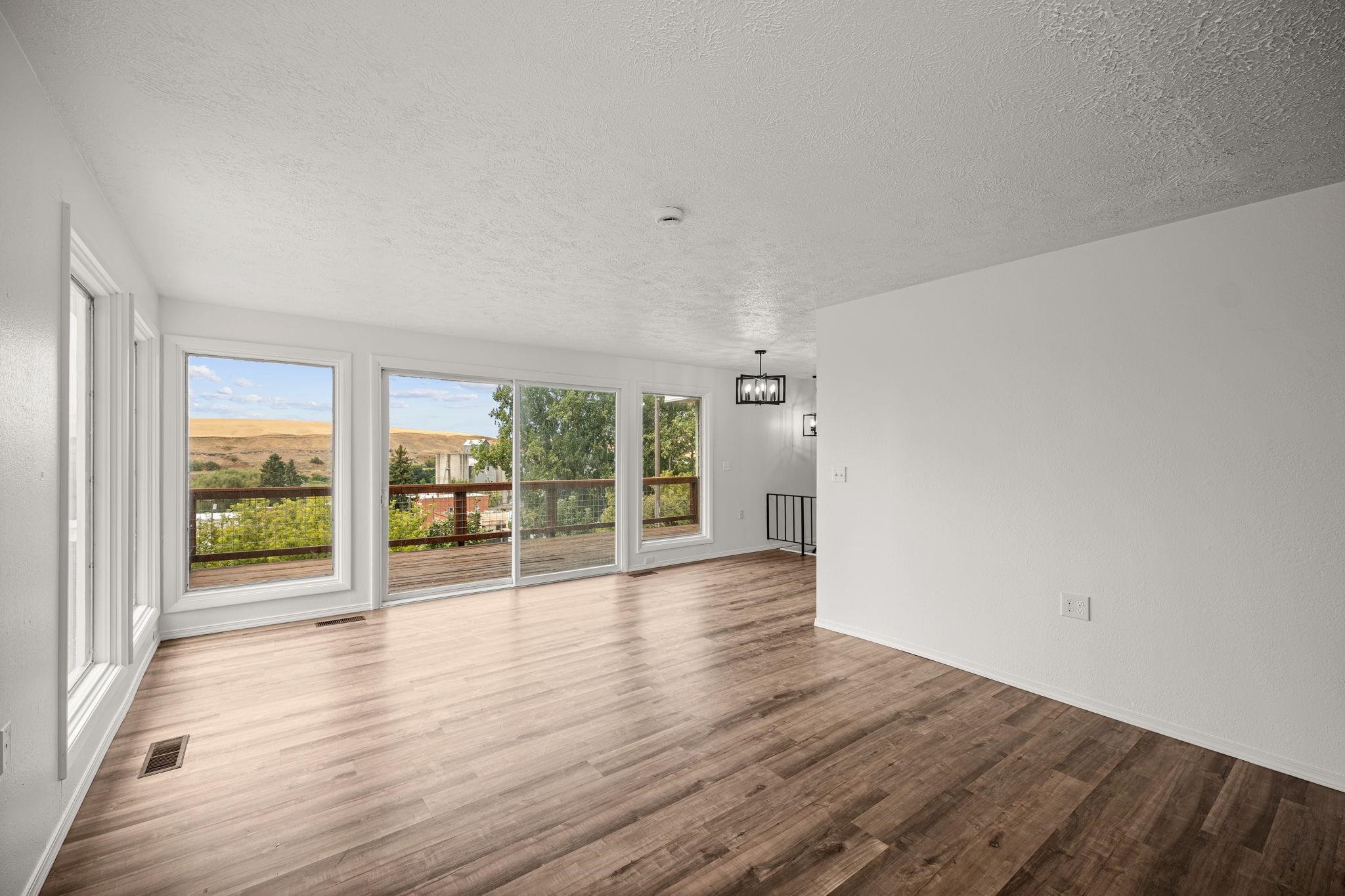 501 S Josephine St - Photo 6