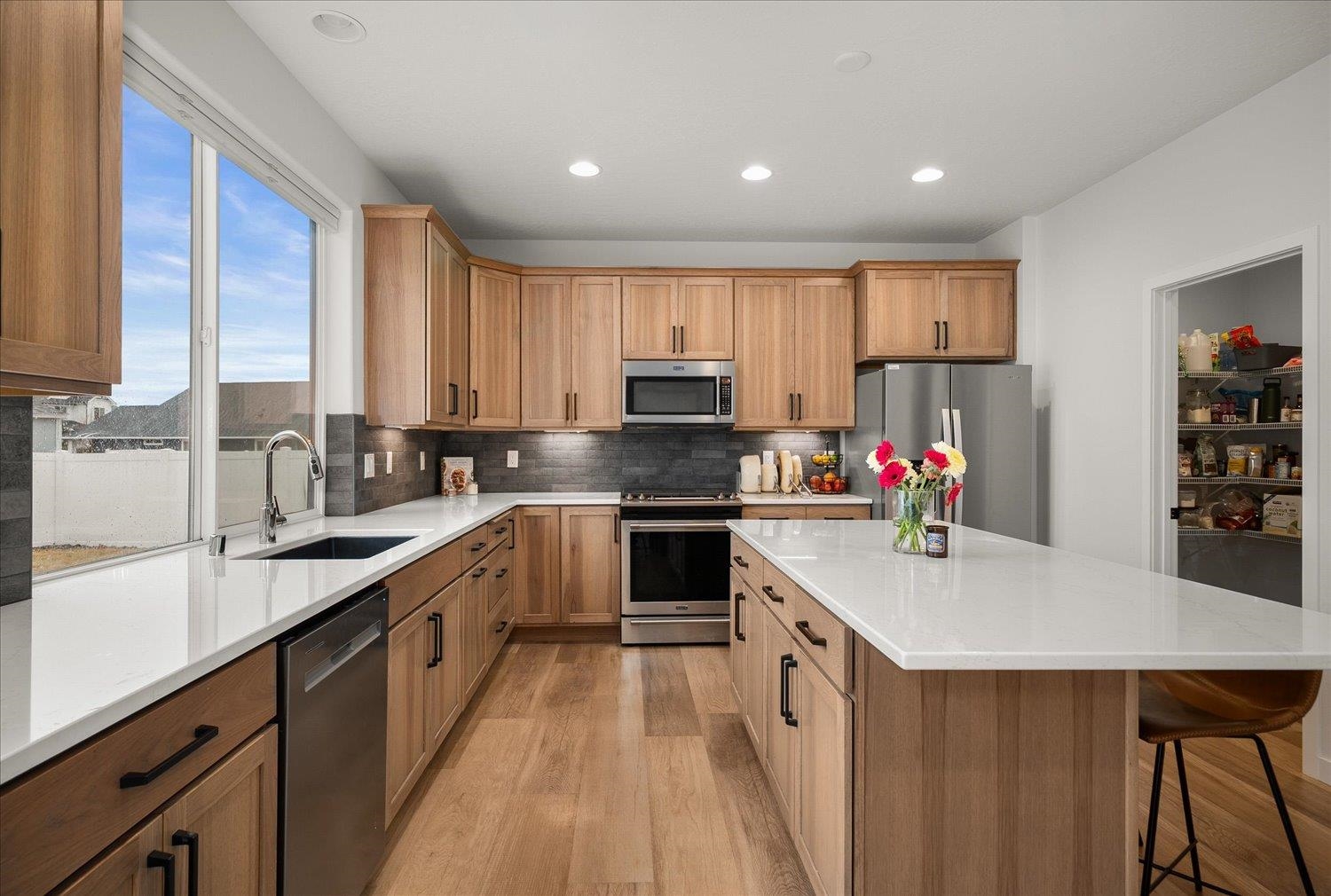 2263 N Summit Ct - Photo 12