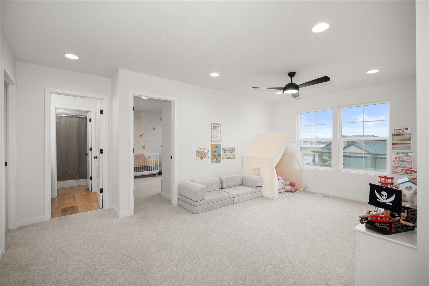 2263 N Summit Ct - Photo 16