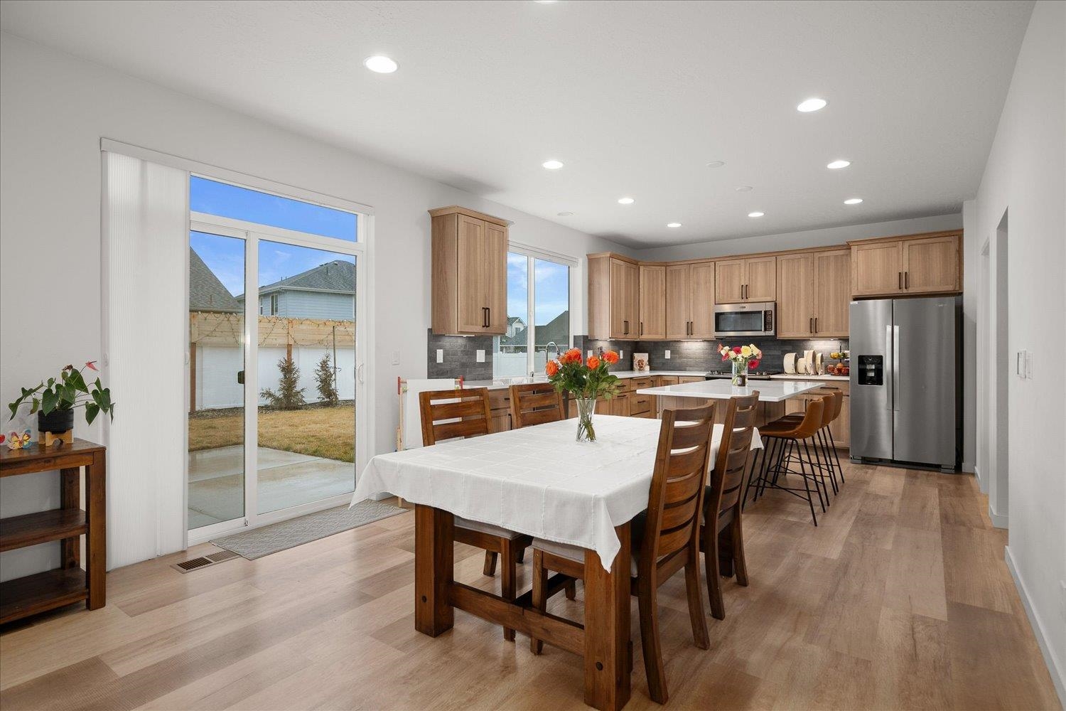 2263 N Summit Ct - Photo 10