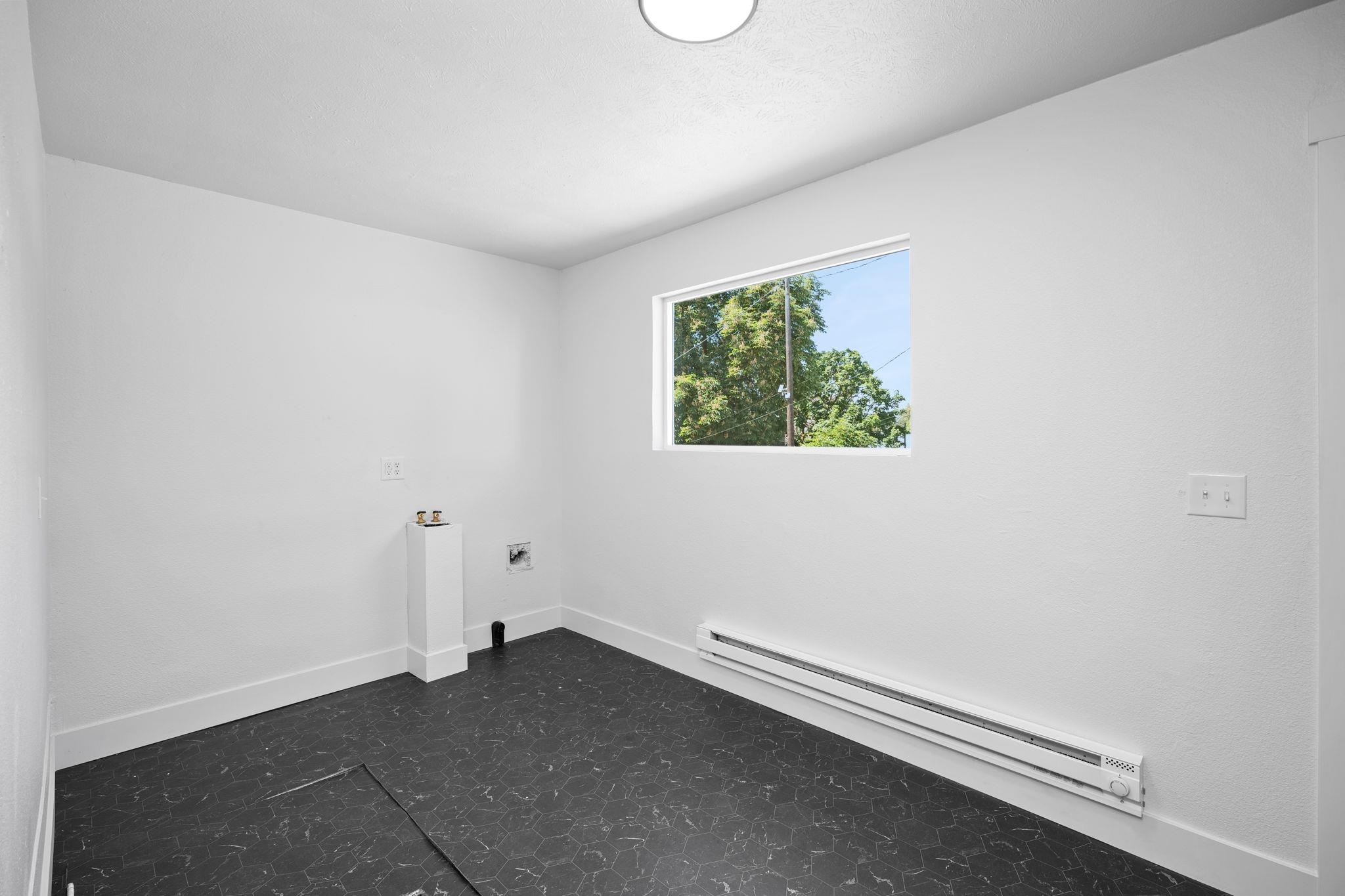 1509 N Maple St - Photo 13