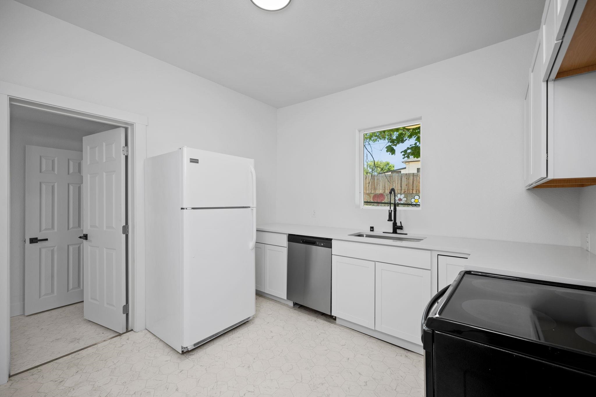 1509 N Maple St - Photo 32