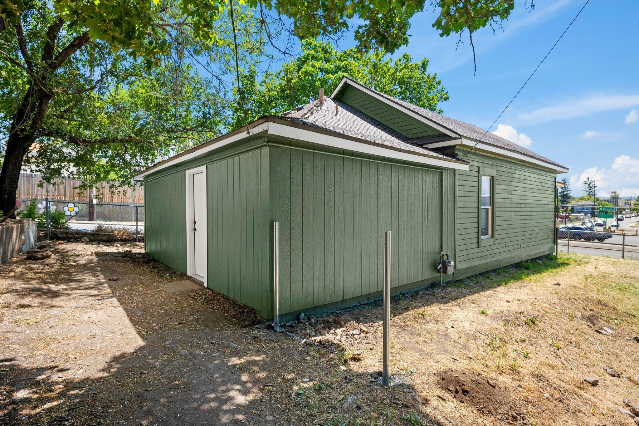 1509 N Maple St - Photo 37