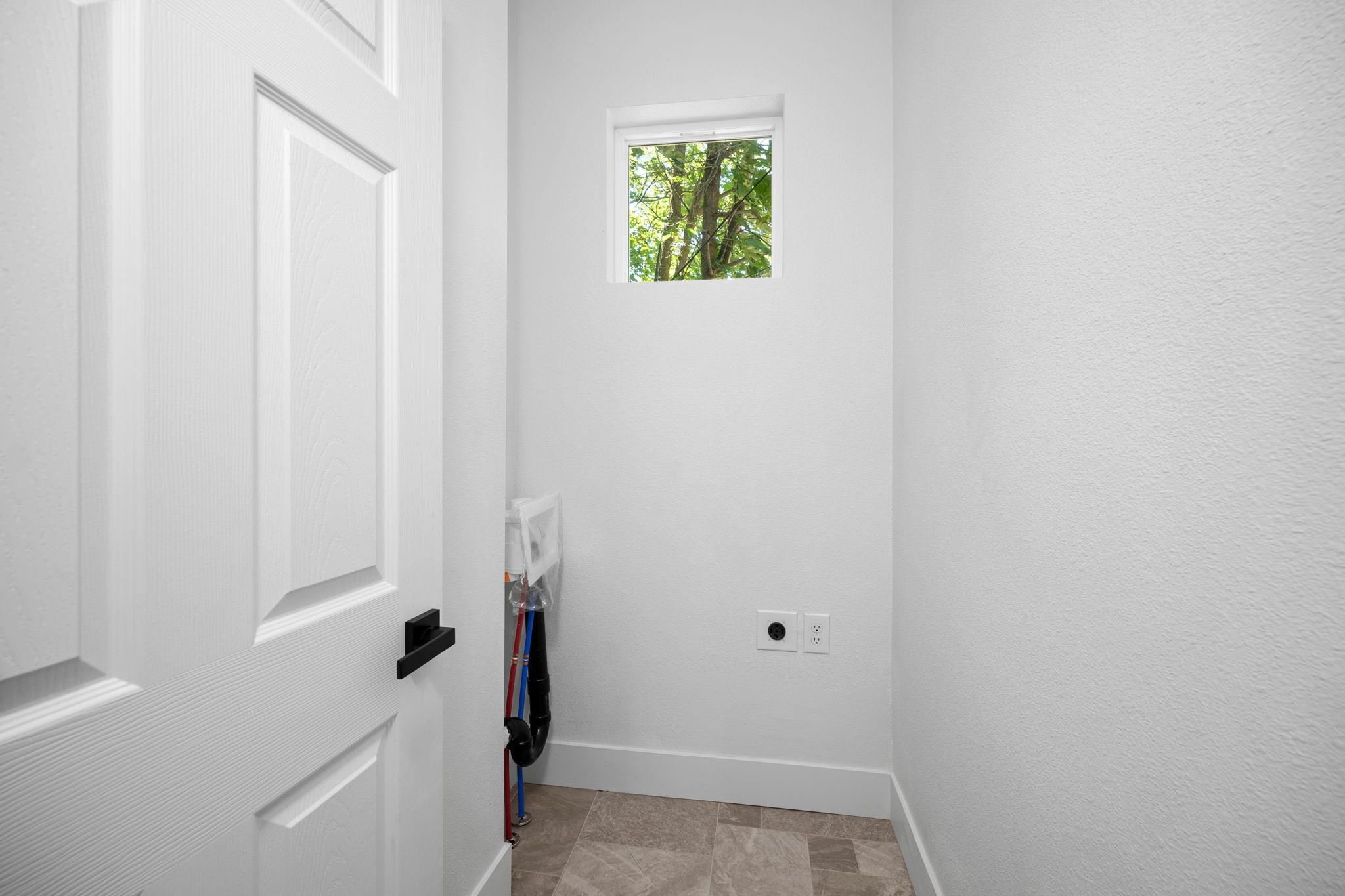 1507 N Maple St - Photo 17