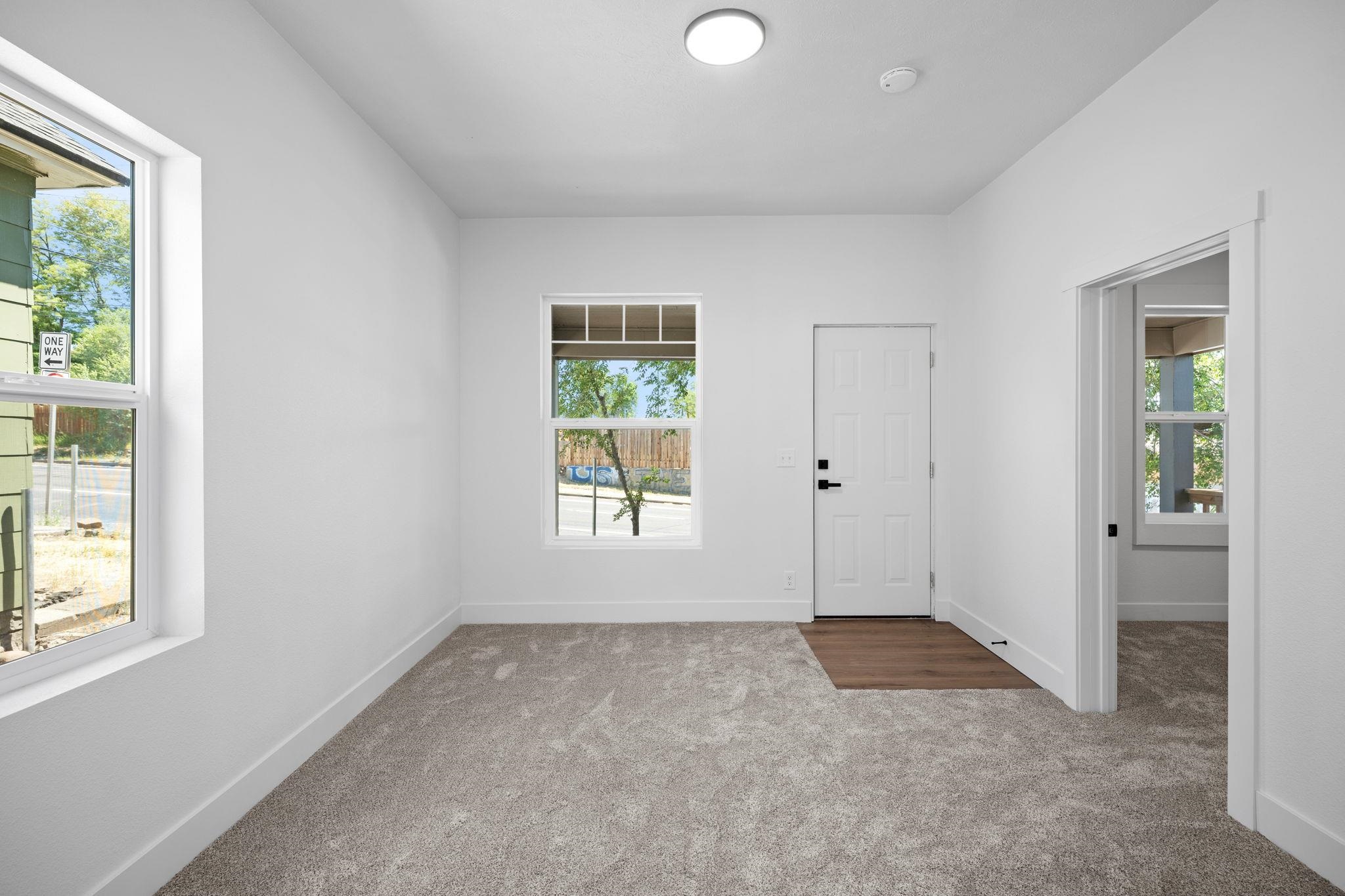 1507 N Maple St - Photo 8